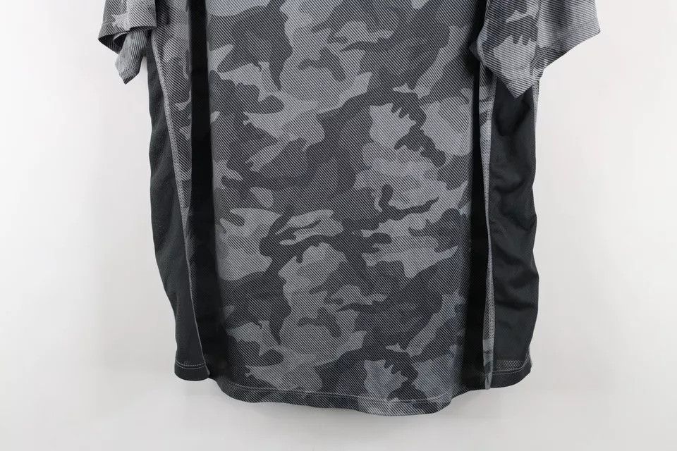 Nike × Vintage Nike Running Scott Mini Swoosh Reflective Camouflage T-Shirt Size US L / EU 52-54 / 3 - 10 Thumbnail