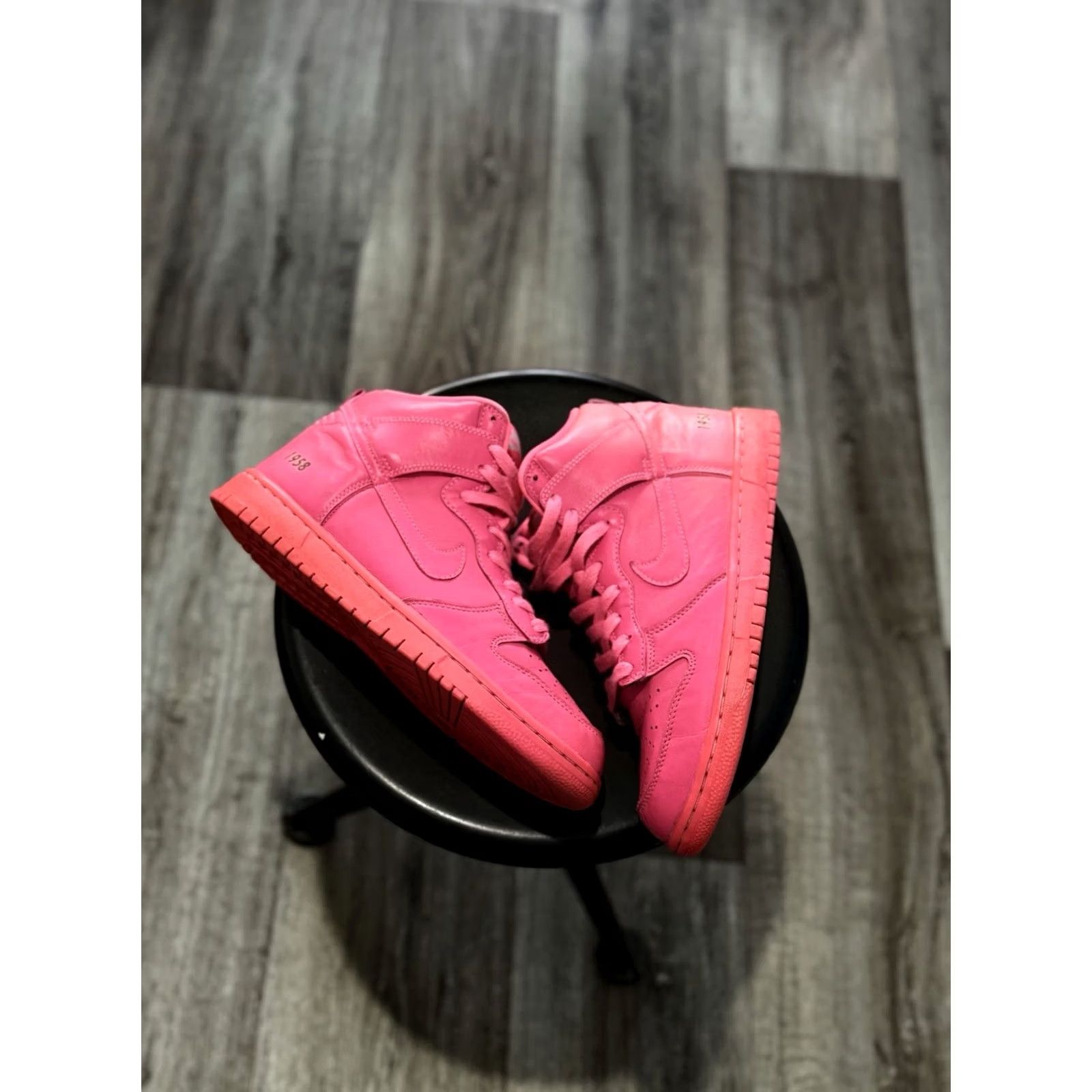Nike VINTAGE Nike Dunk High Sneakers Pink Leather 1958 90s Womens Size 9 High-Top Leather Dunk High Nike Dunk High Limited Edition Cru Size US 9 / IT 39 - 2 Thumbnail