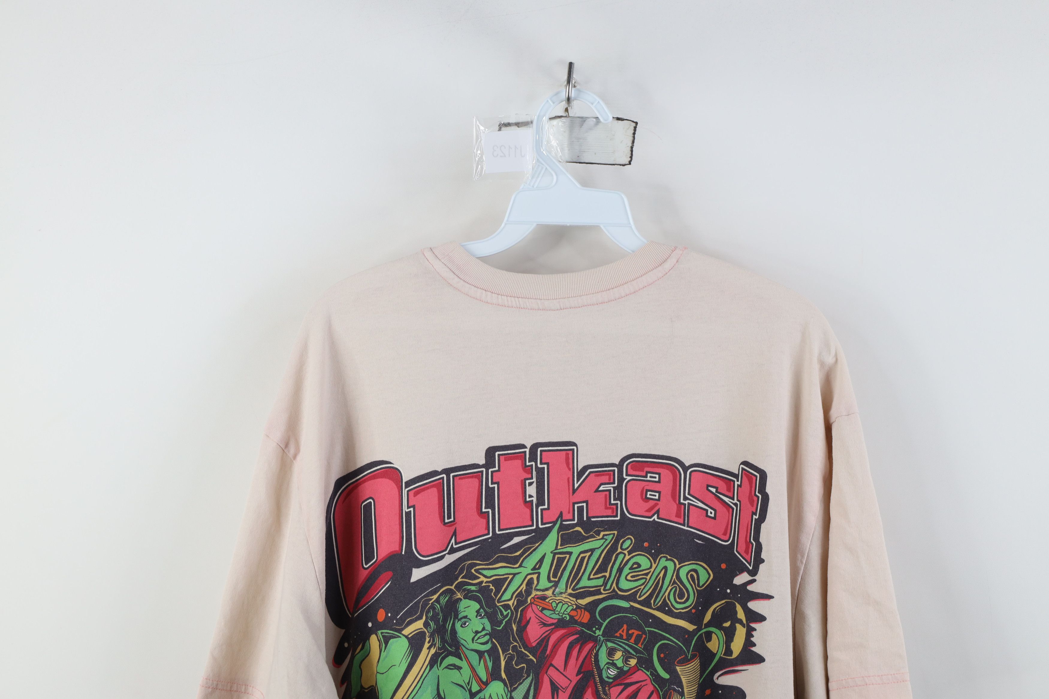 Vintage Y2K Streetwear Outkast Band Short Sleeve T-Shirt Pink Size US XL / EU 56 / 4 - 13 Thumbnail