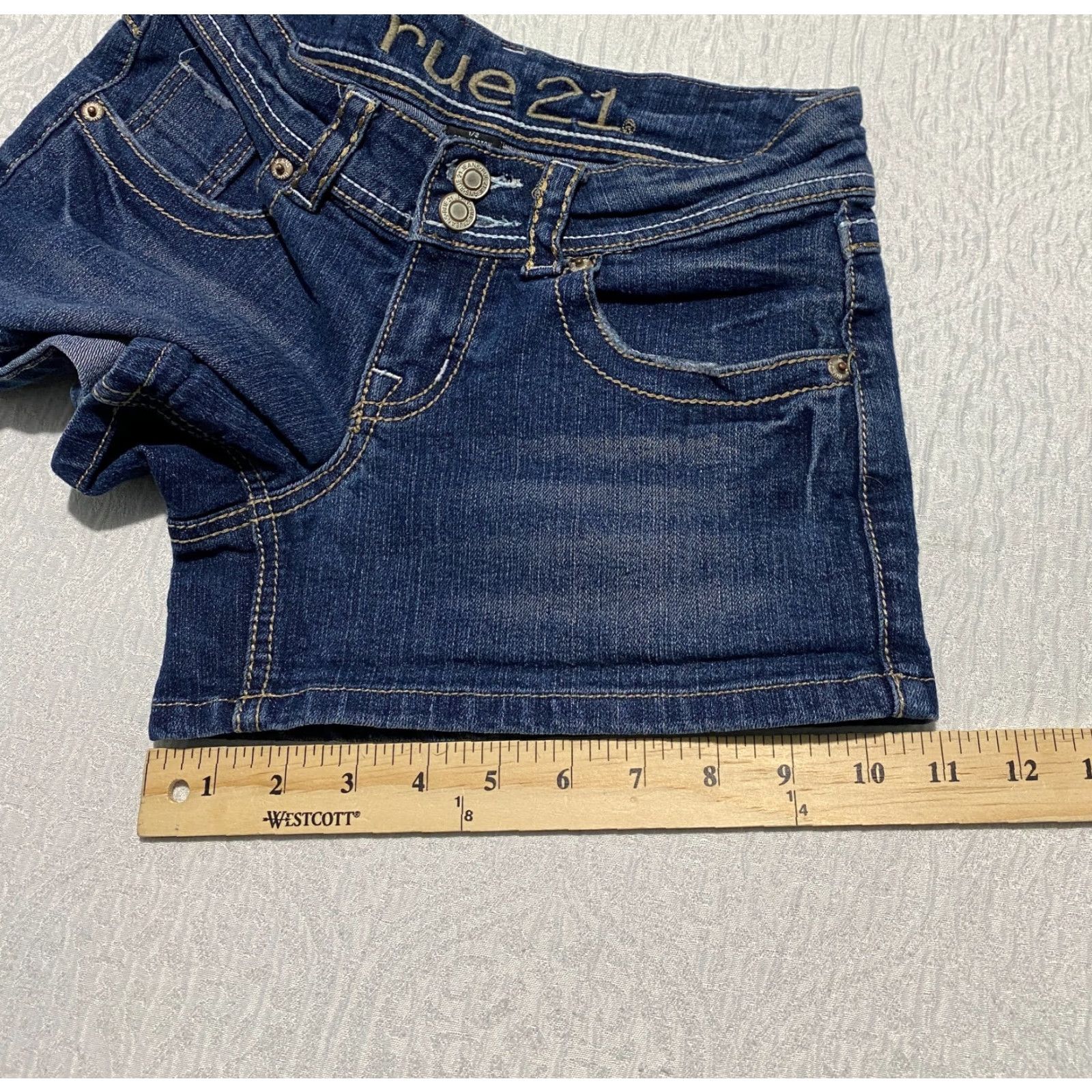 Vintage Rue 21 Women's Jeans Shorts Size 2 Blue Denim Embroidered Pockets Short Jeans Womens Size 27" / US 4 / IT 40 - 8 Thumbnail