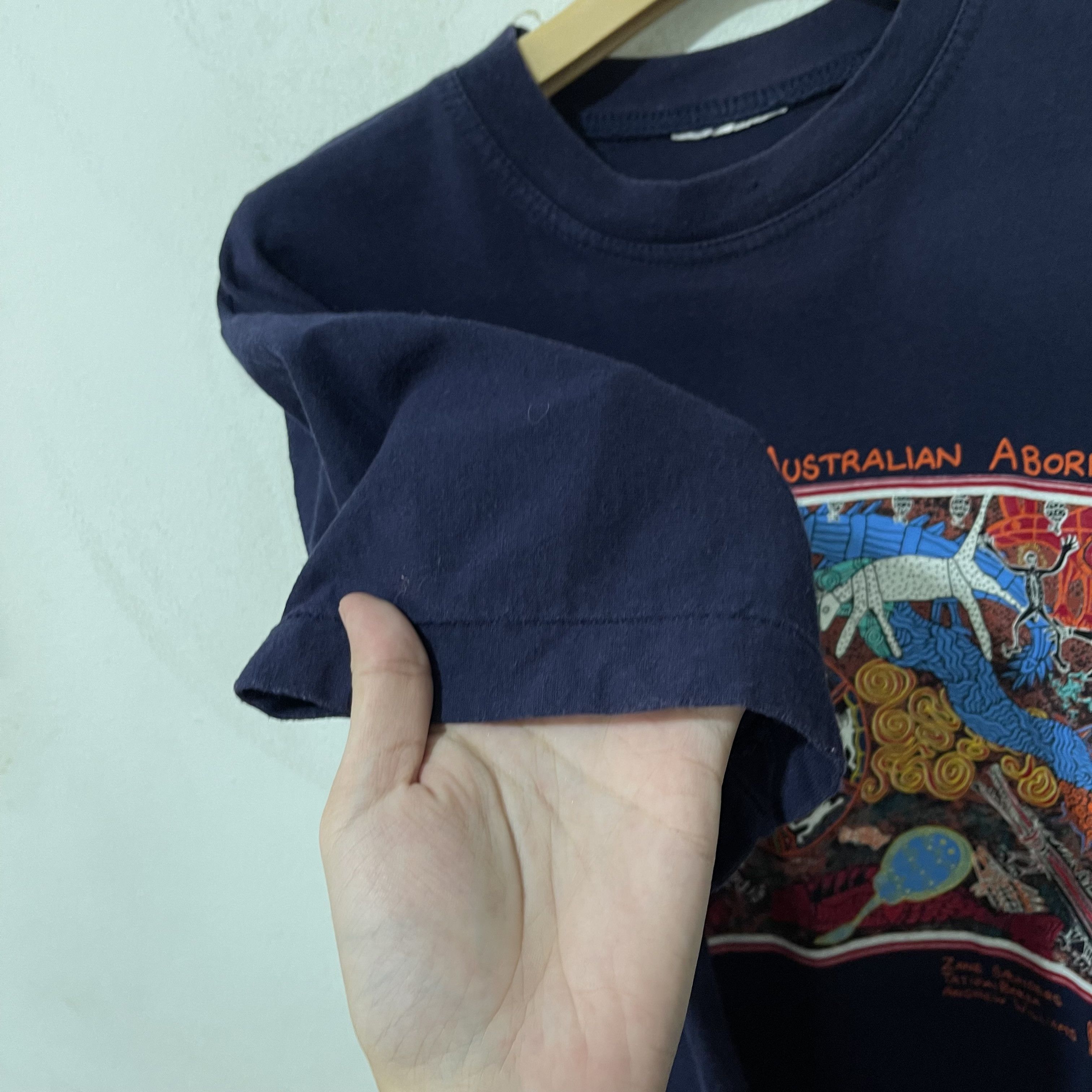 Vintage Vintage 90s Heart of My People Aboriginal T-Shirt Size US M / EU 48-50 / 2 - 5 Thumbnail