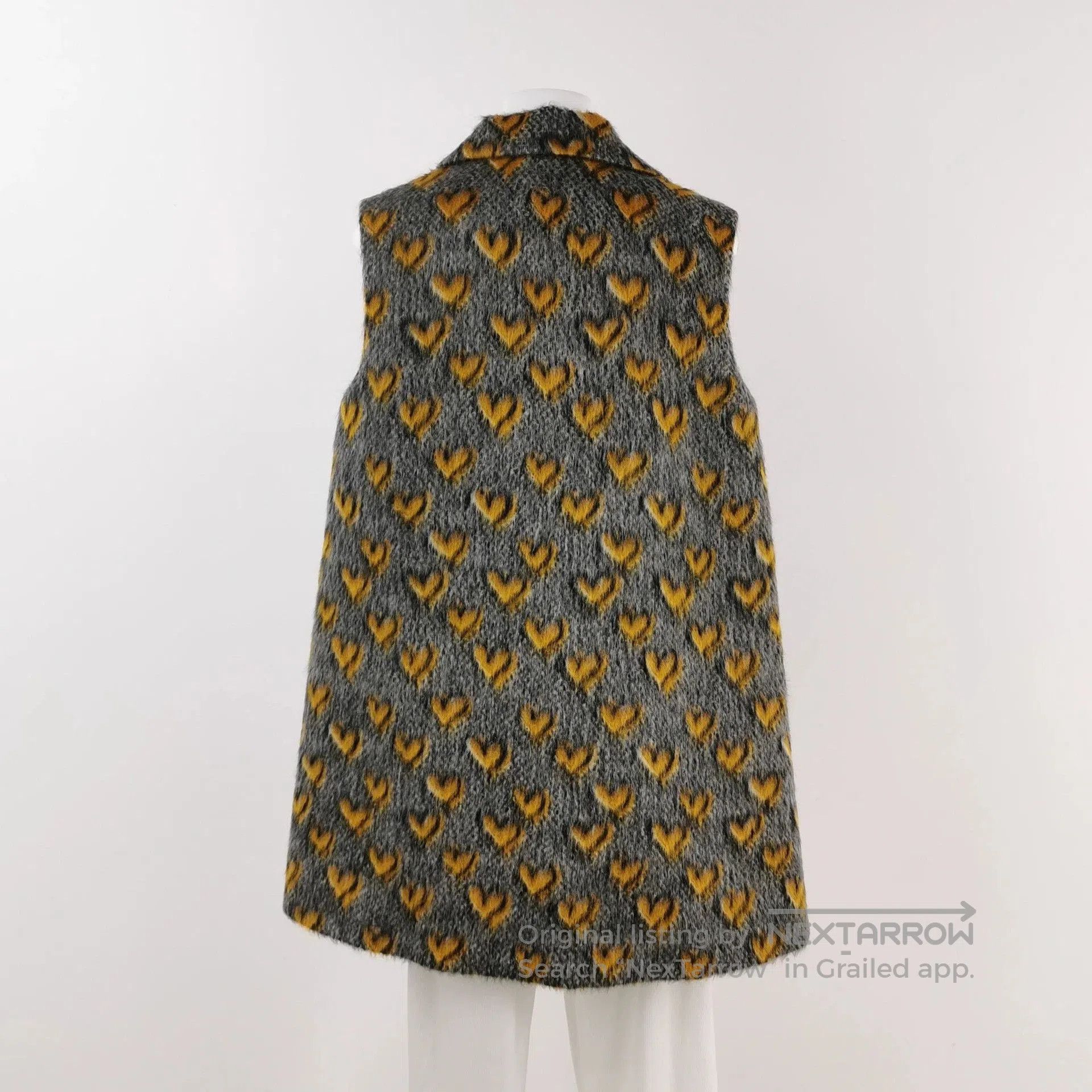 Fendi fendi heart patterned wool blend vest. Size US M / EU 48-50 / 2 - 9 Thumbnail