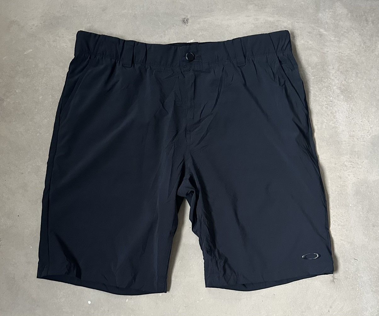 Oakley OAKLEY WALKSHORT GOLF PANT Size US 38 / EU 54 - 1 Thumbnail