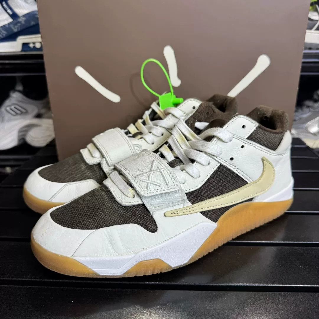 Nike Nike Lowtop Sneakers 44 Men Size US 10.5 / EU 43-44 - 1 Thumbnail