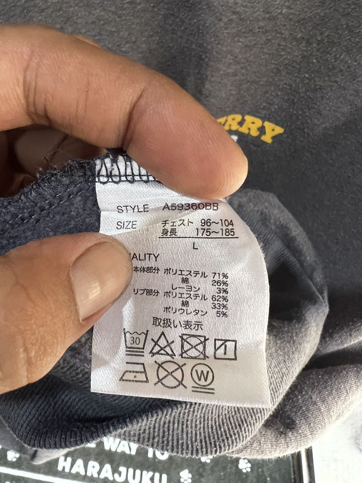 Cartoon Network 🔥Sun Faded Tom & Jerry Sweatshirts Size US L / EU 52-54 / 3 - 13 Thumbnail