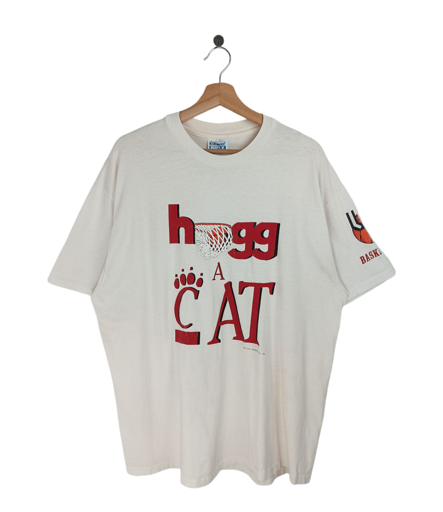 NBA VINTAGE 90'S HOGG A CAT CINCINNATI BEARCATS VERY RARE TEE Size US XL / EU 56 / 4 - 1 Thumbnail