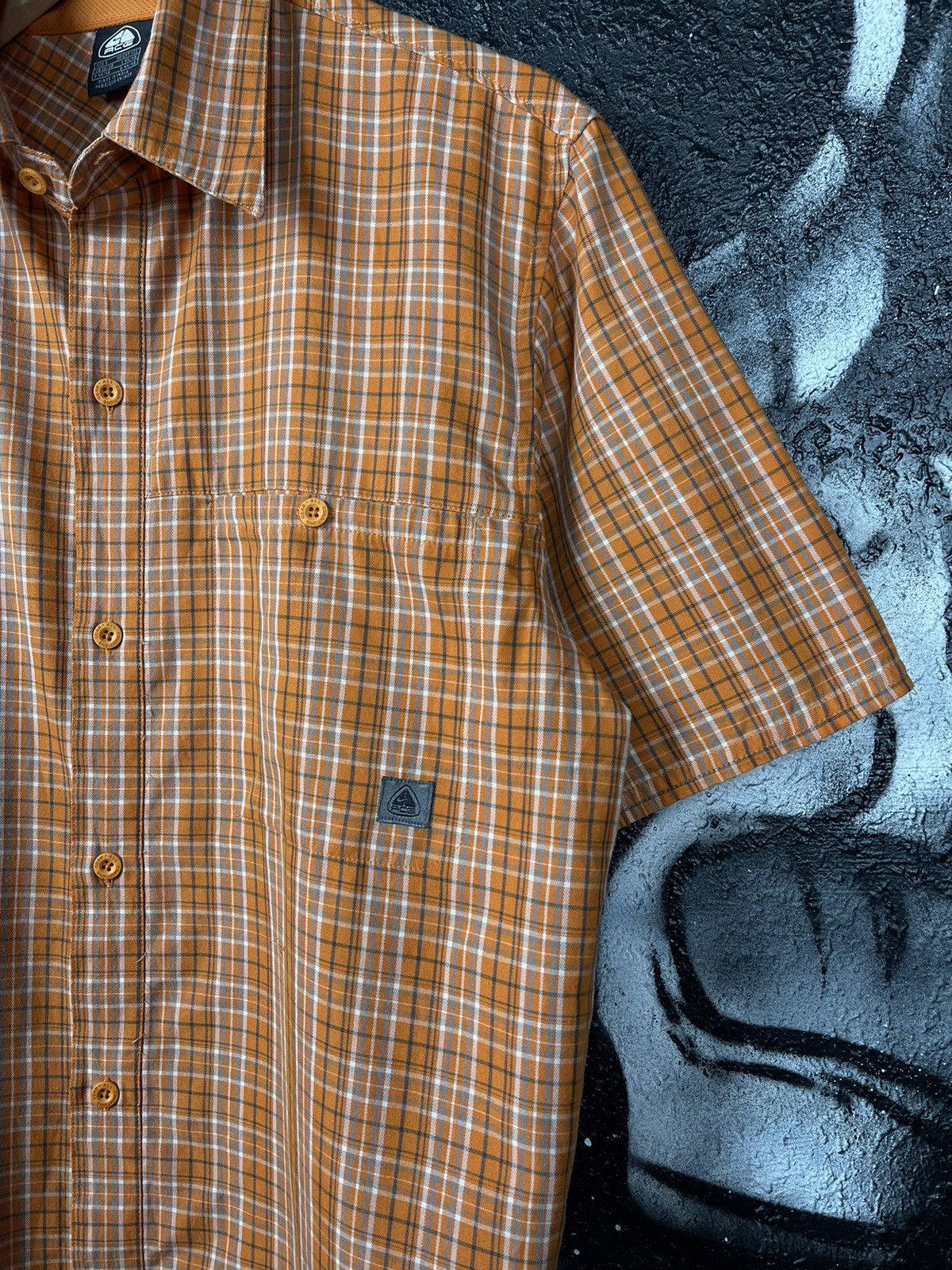 Nike ACG Vintage Nike ACG Y2K Orange Check Short Sleeve Shirt Size S Size US S / EU 44-46 / 1 - 6 Thumbnail