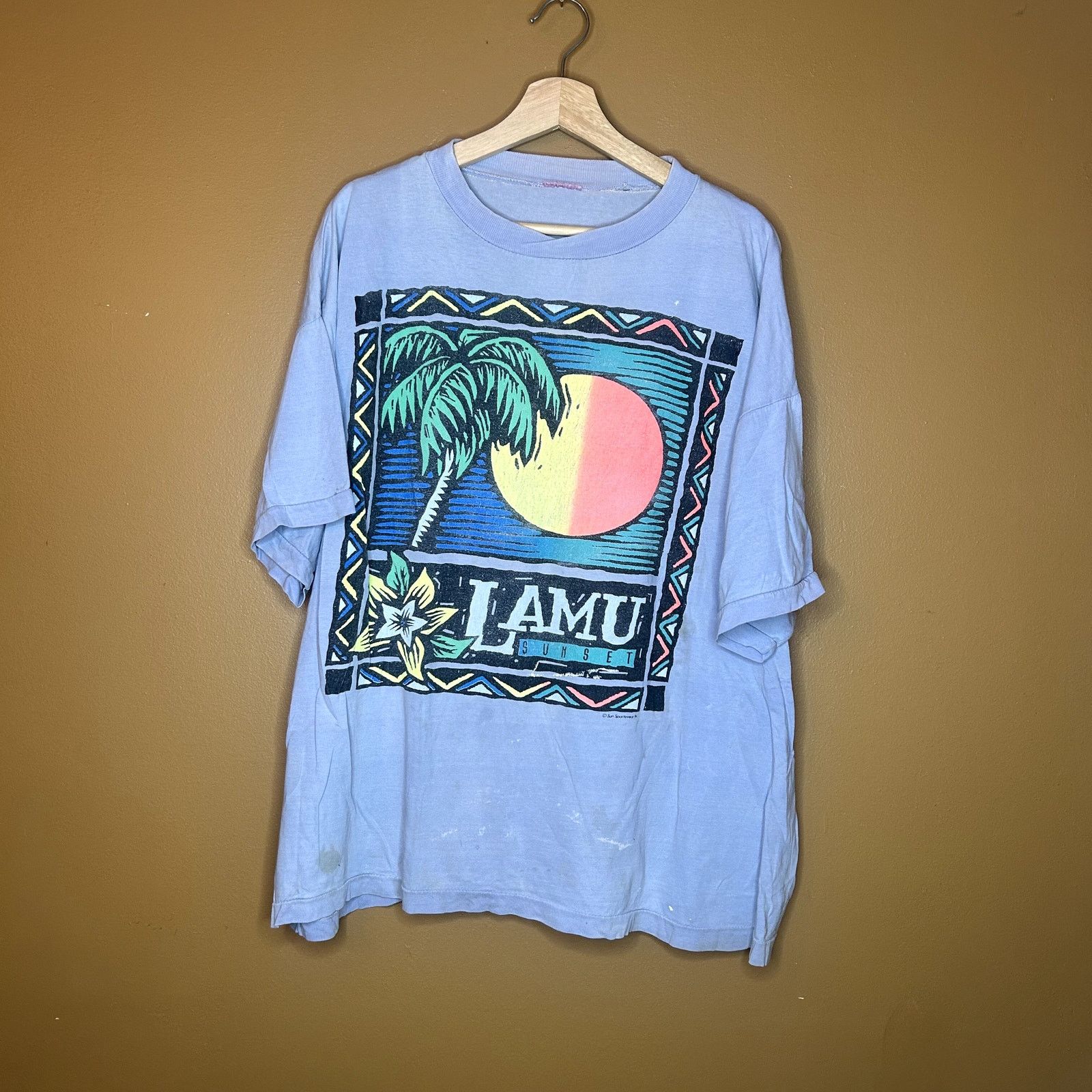 Vintage Vintage 90s Lamu Sunset T-Shirt Size US L / EU 52-54 / 3 - 1 Thumbnail
