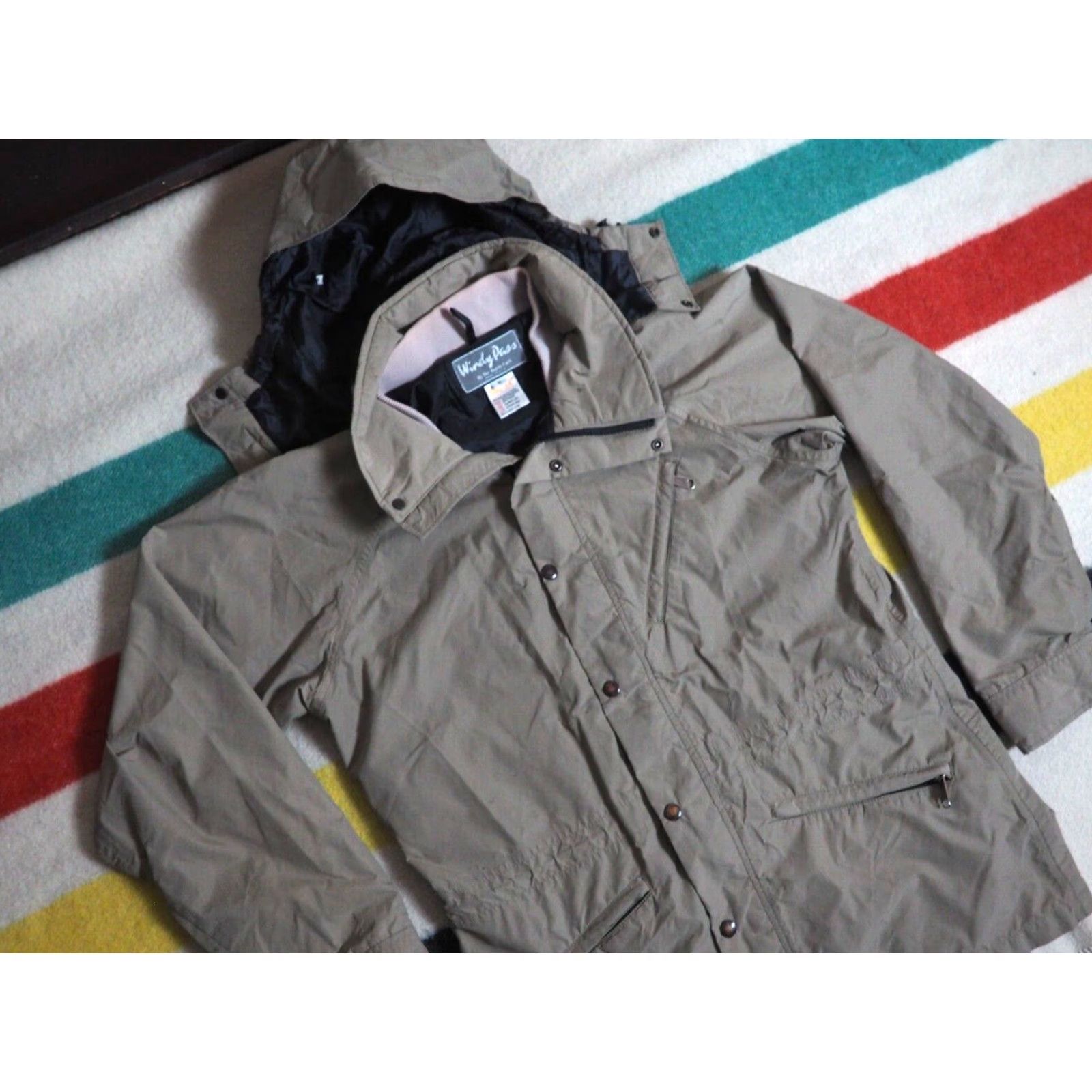 The North Face VTG 80s The North Face TNF Windy Pass Goretex GTX Beige Shell USA Jacket Mens M Size US M / EU 48-50 / 2 - 2 Thumbnail
