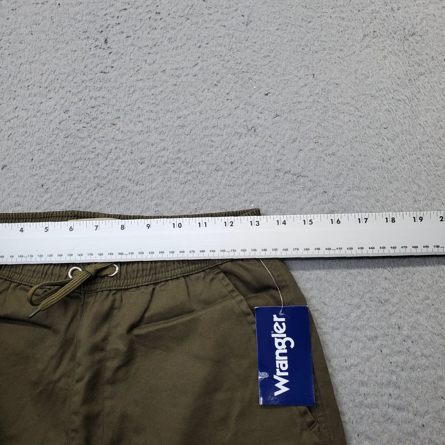 Wrangler Wrangler Mens Bermuda Shorts Drawstring Elastic Waist Patch Logo Green 7.25 Inseam Regular Size M Casual Summer Outdoor Clothing Mens Size US 31 - 5 Thumbnail
