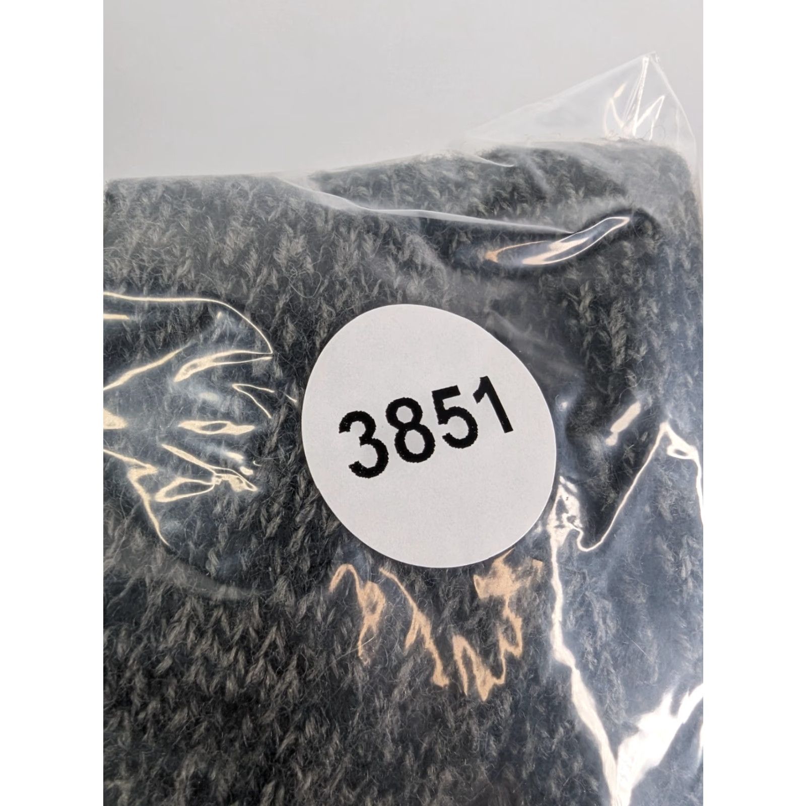 Vintage Catherines Sweater Top 1X Plus Gray Sleeveless Pullover V-Neck Shirt Women Modern Knit Pullover Casual Regular 18/20W Size XL / US 12-14 / IT 48-50 - 8 Thumbnail