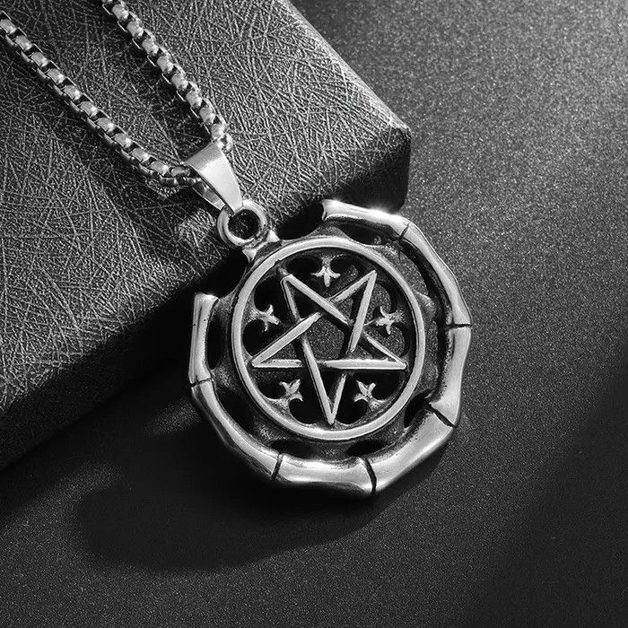 Jewelry Rock Skull Pendant Necklace Size ONE SIZE - 2 Thumbnail