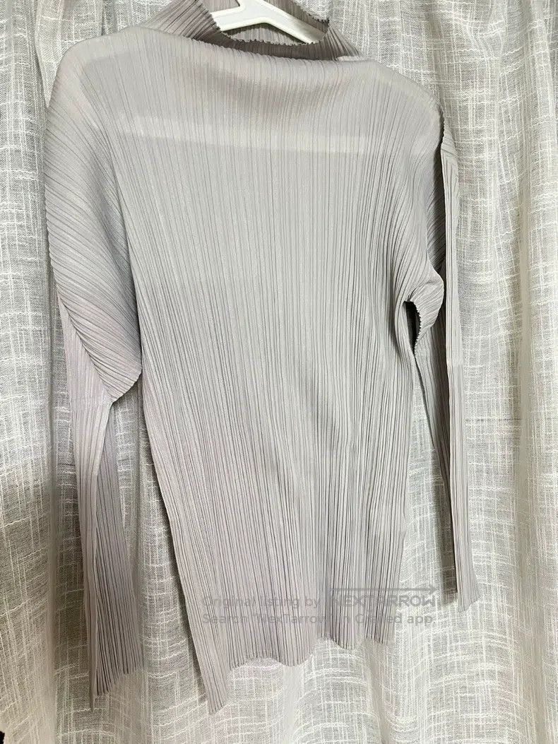 Issey Miyake Issey Miyake Gray Ruffled Turtleneck Top Size M / US 6-8 / IT 42-44 - 1 Thumbnail