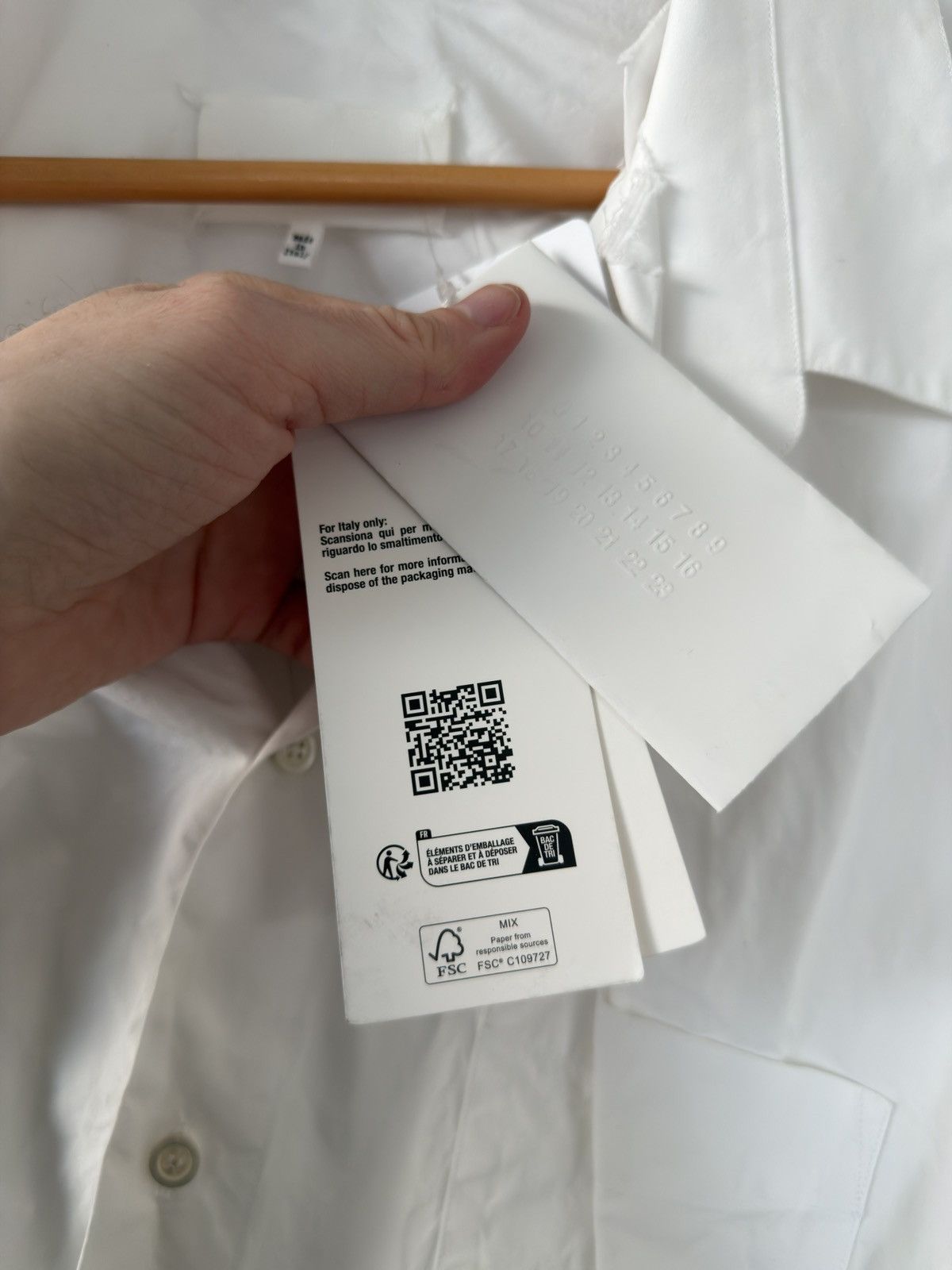 Maison Margiela BNWT Blank Label Oversized Frayed Pleated Shirt White 50 Size US L / EU 52-54 / 3 - 16 Thumbnail