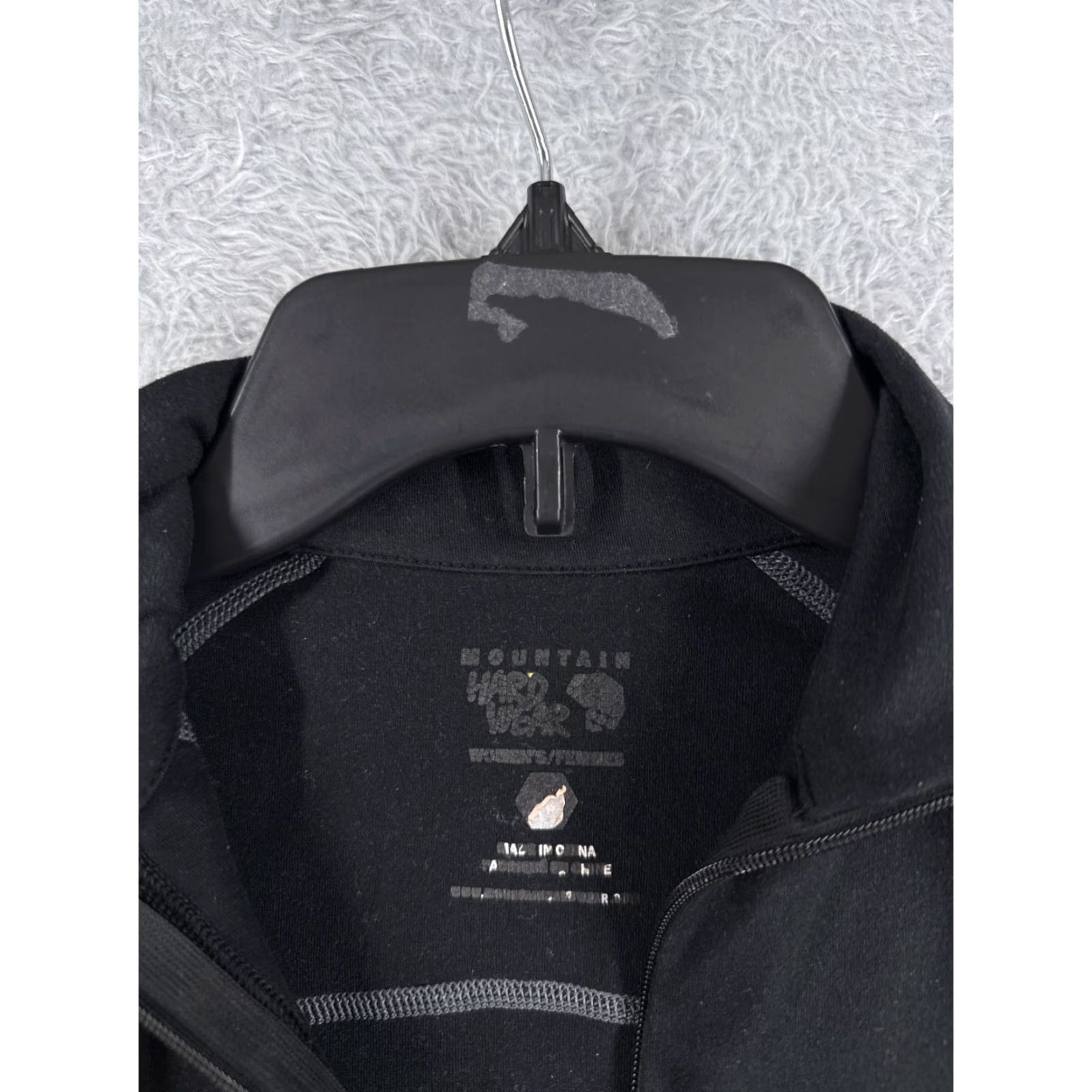 Mountain Hardwear Mountain Hardwear Sweater Womens Extra Small Black 1/4 Zip Thumbholes Polyester Size XS / US 0-2 / IT 36-38 - 6 Thumbnail