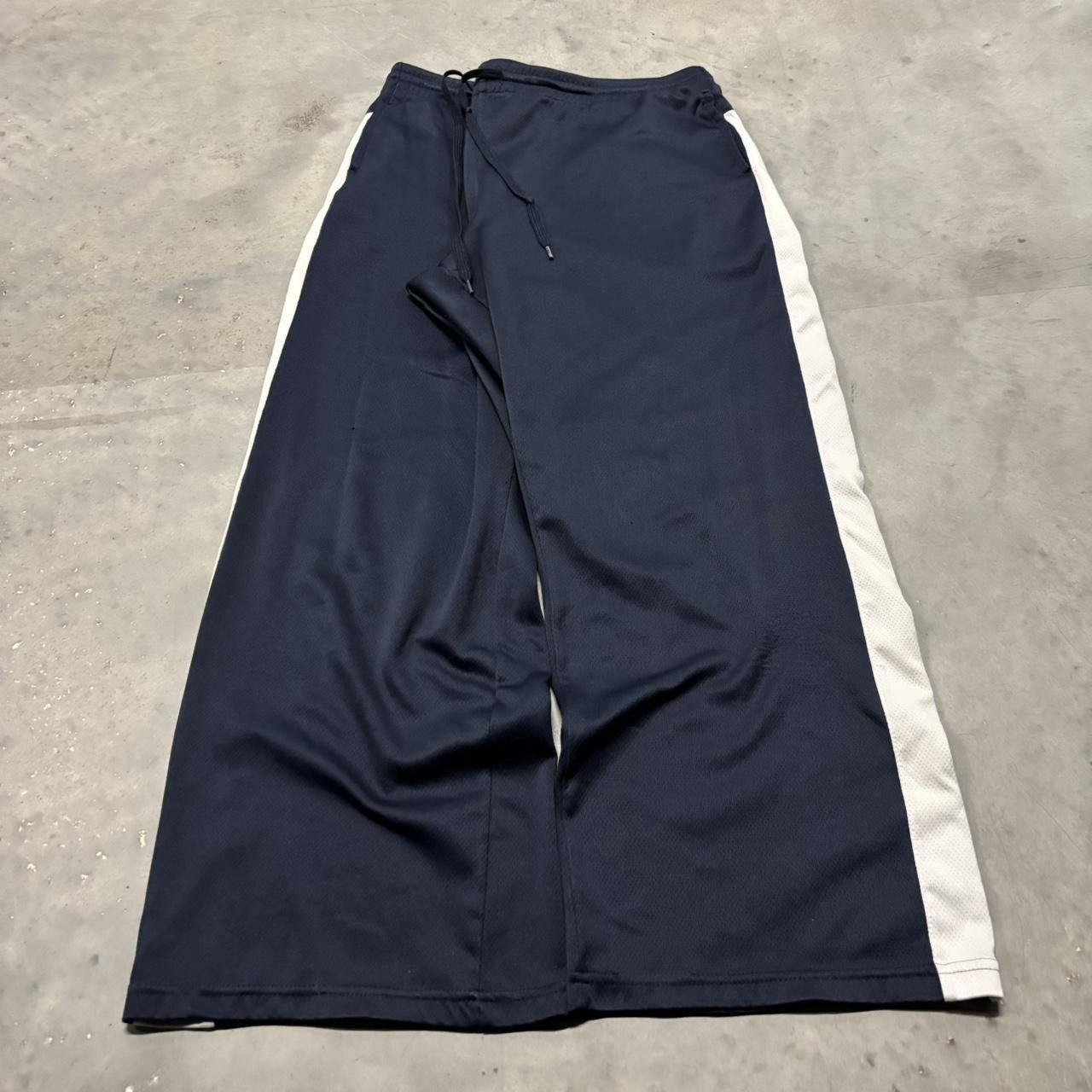 Japanese Brand × Vintage Crazy Vintage Y2K/2000s Navy Blue White Striped Essential Sweatpants! Size US 34 / EU 50 - 2 Thumbnail
