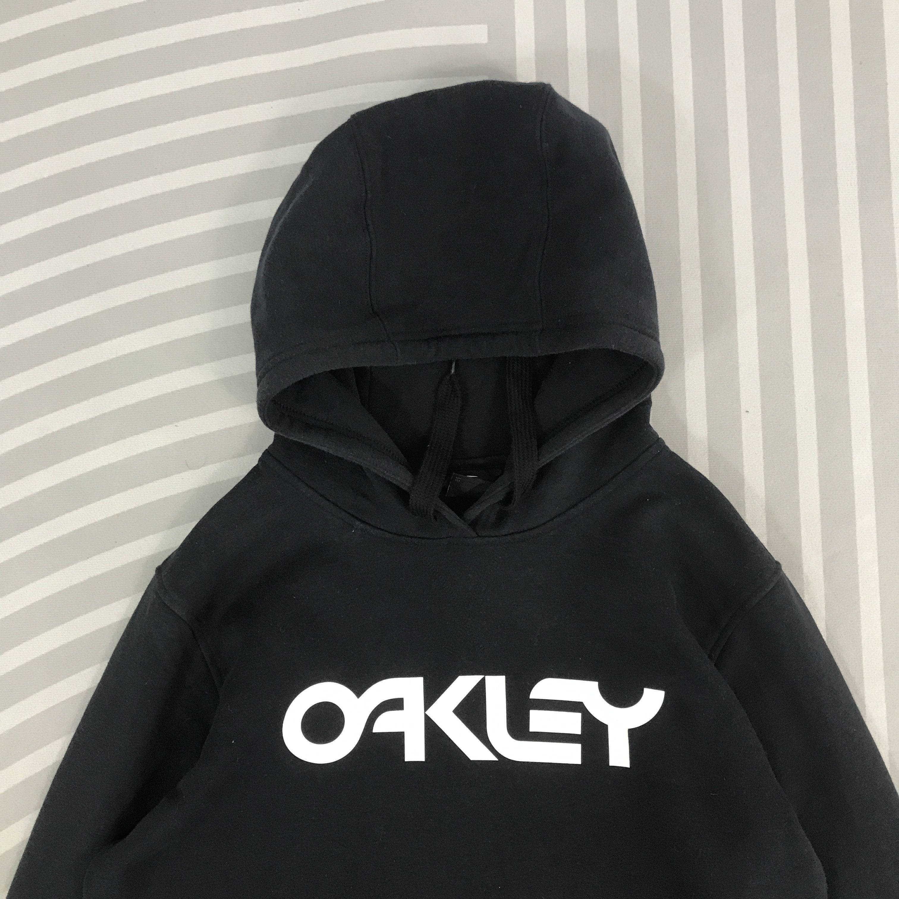 Oakley × Vintage Vintage Oakley Hoodies Sweatshirt Jacket Size US L / EU 52-54 / 3 - 2 Thumbnail