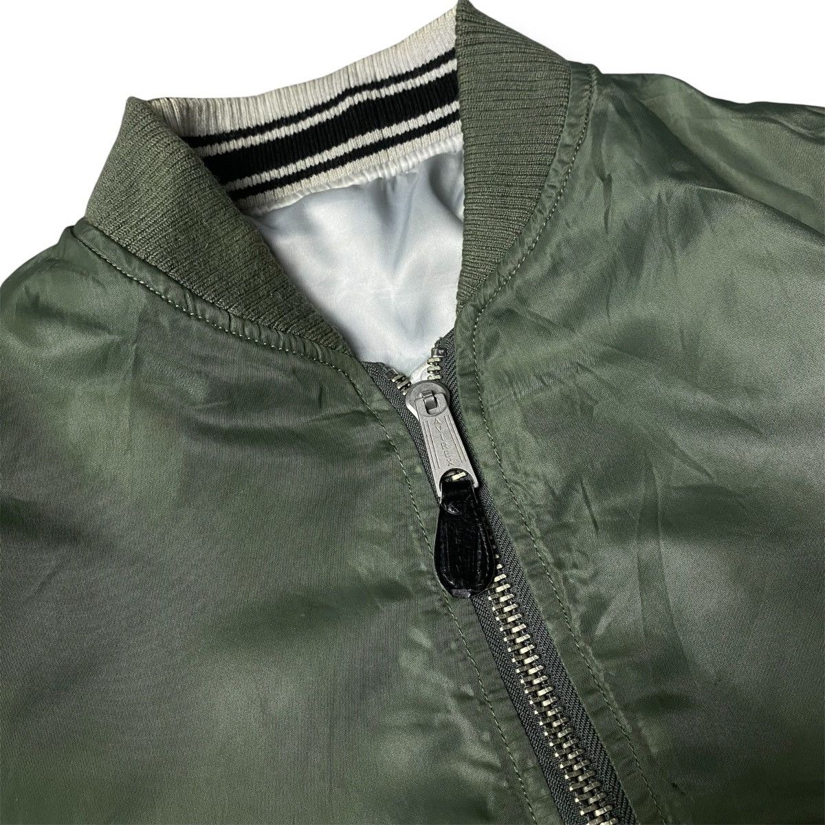 Maison MIHARA YASUHIRO 🔥Maison MIHARA YASUHIRO x Avirex Reversible Sukajan Jacket Size US M / EU 48-50 / 2 - 10 Thumbnail