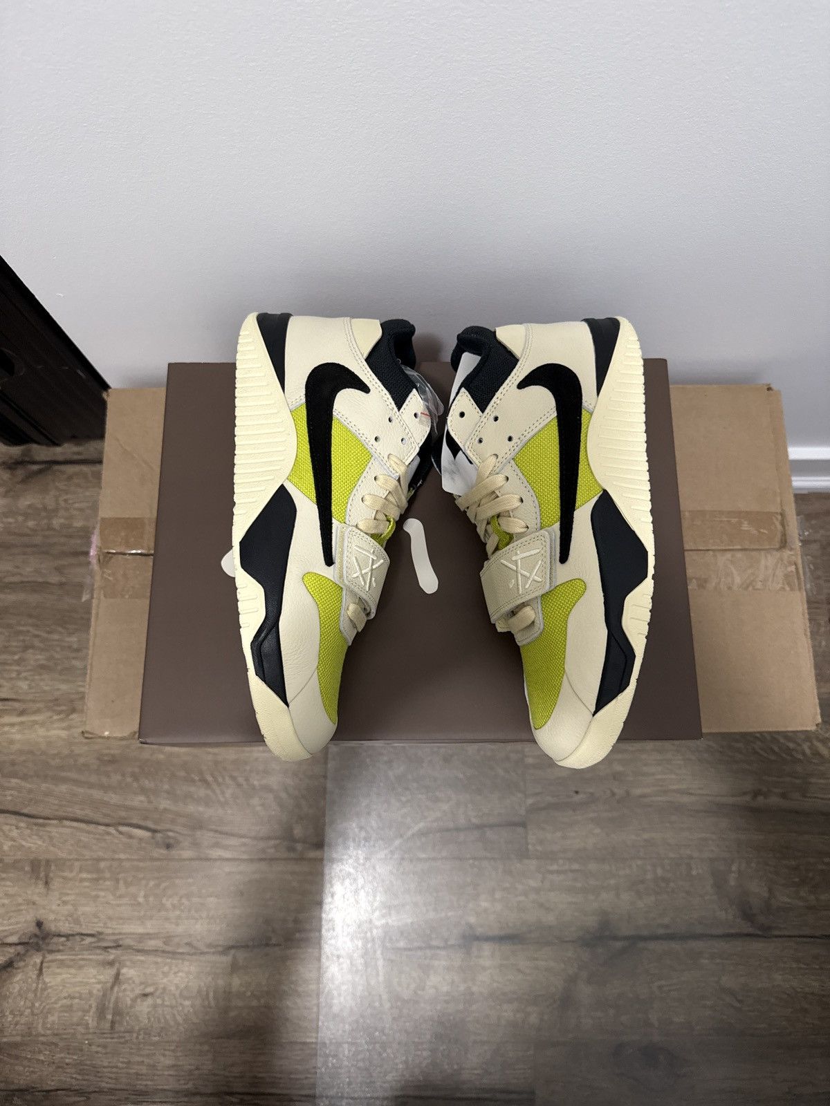 Jordan Brand Jordan Jumpman Jack TR Travis Scott Bright Cactus Size US 10 / EU 43 - 2 Thumbnail