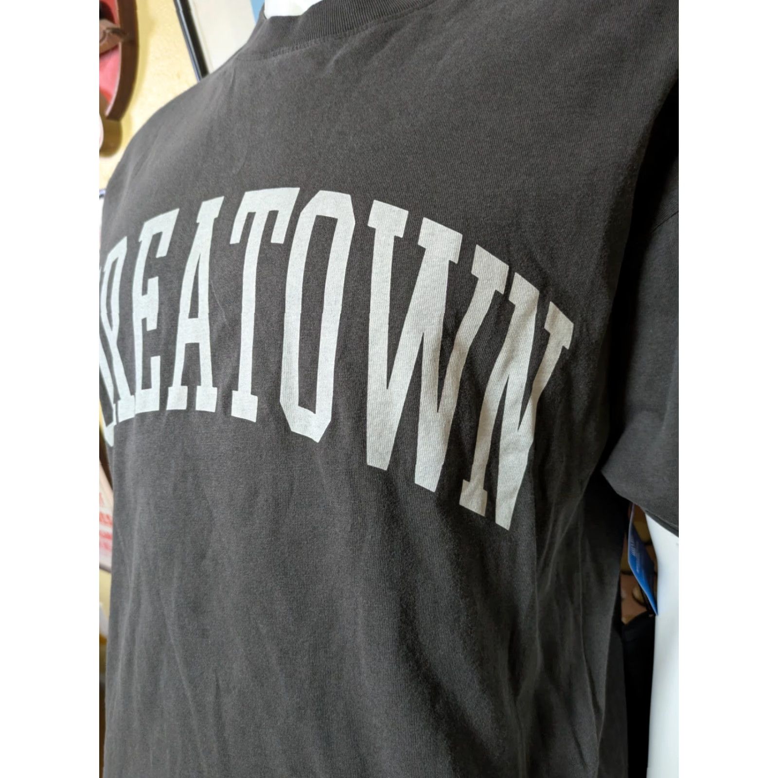 Forever 21 Womens FOREVER 21 Boxy T Shirt Small New NWT Koreatown LA NY California Black Short Sleeve Crew Neck Pullover Relaxed Size S / US 4 / IT 40 - 3 Thumbnail