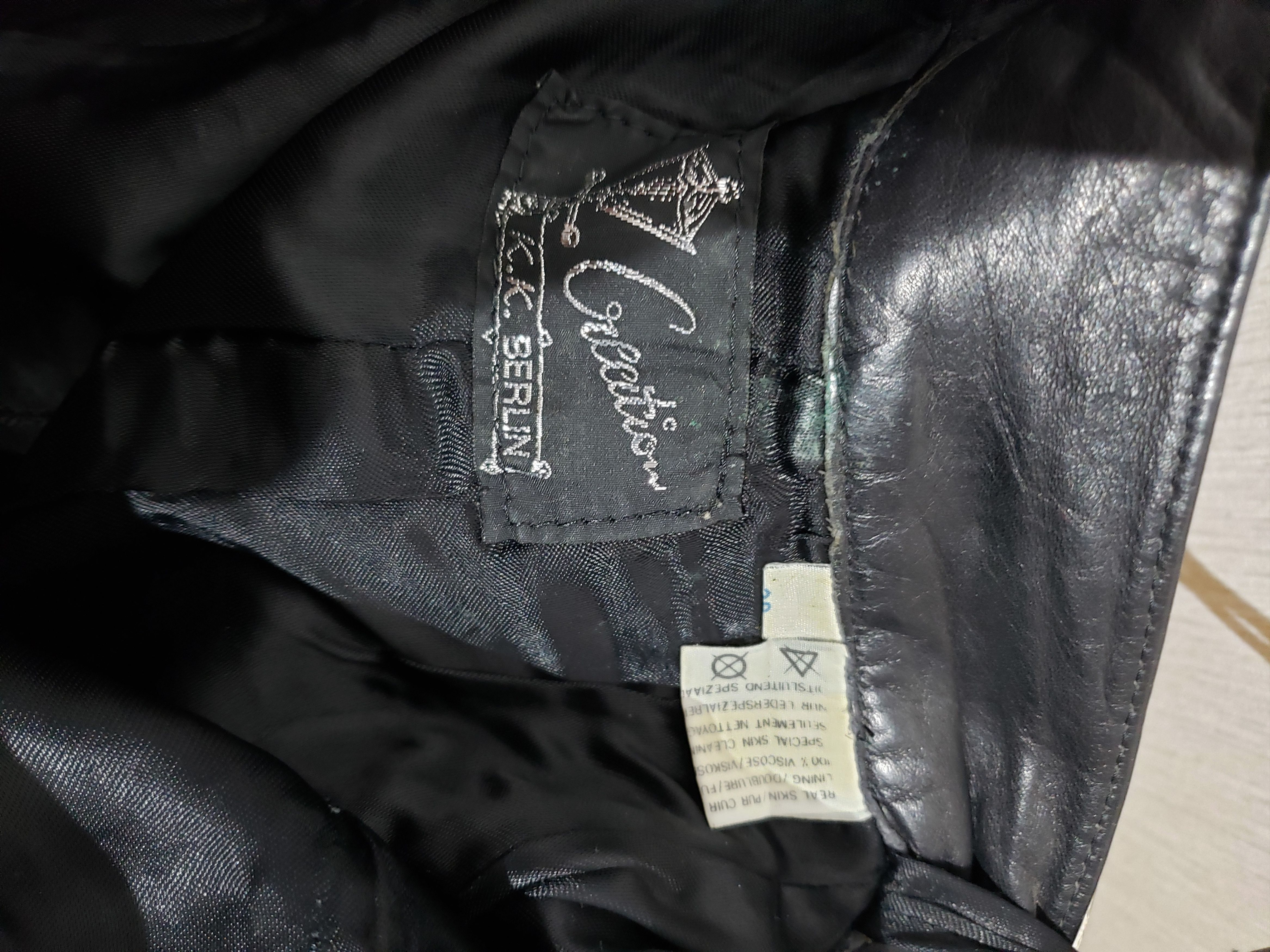 Genuine Leather Stylish women's black leather pants. Size 27" / US 4 / IT 40 - 9 Thumbnail