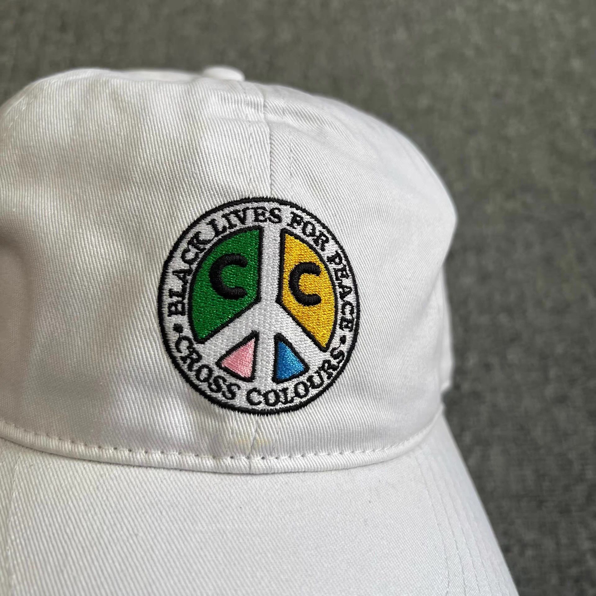Cross Colours Cross Colours Embroidered Curved Brim Baseball Cap Q7 Size ONE SIZE - 2 Thumbnail