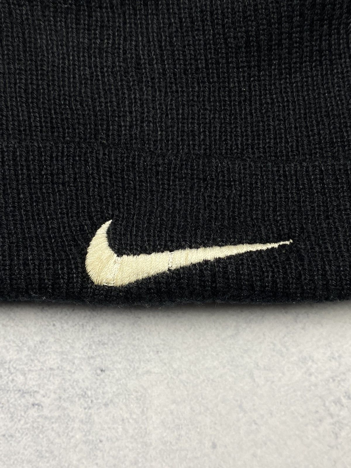 Nike Vintage Nike Swoosh Beanie Black Winter Hat Cap Knit Drill Size ONE SIZE - 5 Thumbnail