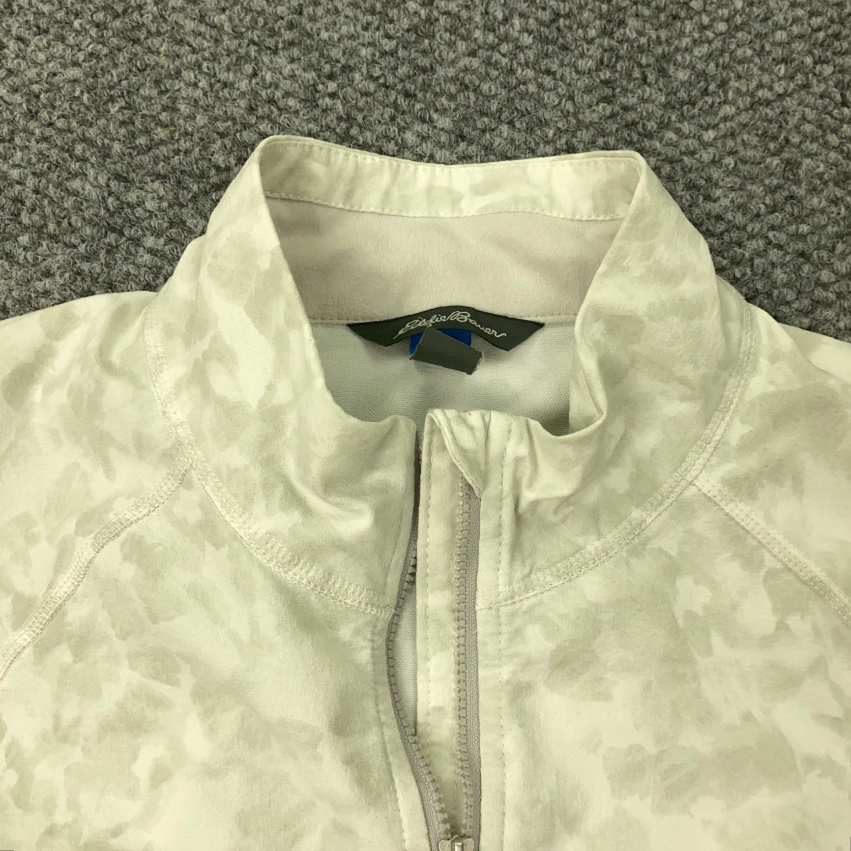 Eddie Bauer EDDIE BAUER First Ascent Jacket Womens Large Gray Lightweight Full Zip Thumb Holes Size L / US 10 / IT 46 - 3 Thumbnail