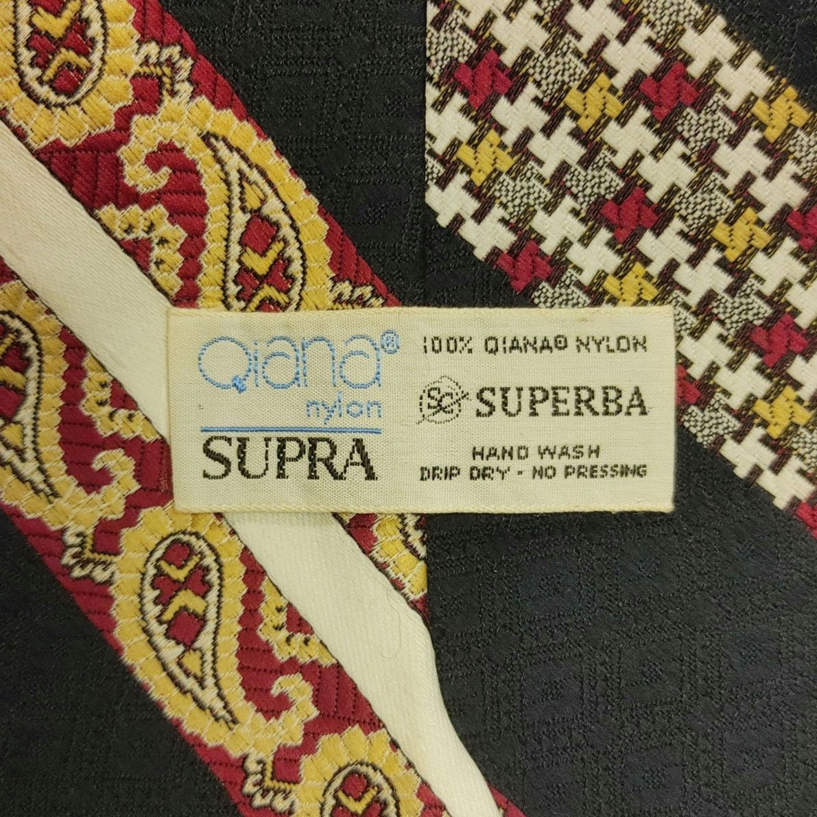 Other VTG Superba Qiana Nylon Black/Yellow/Red Paisley Tie Size ONE SIZE - 2 Thumbnail