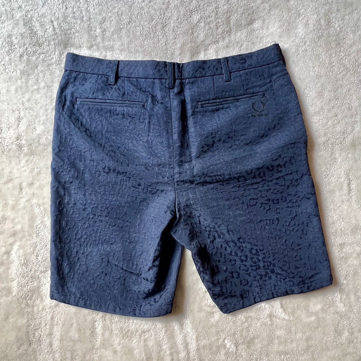 Fred Perry × Raf Simons RAF Simons x Fred Perry Tonal Leopard Slim Fit Short Size US 32 / EU 48 - 2 Thumbnail