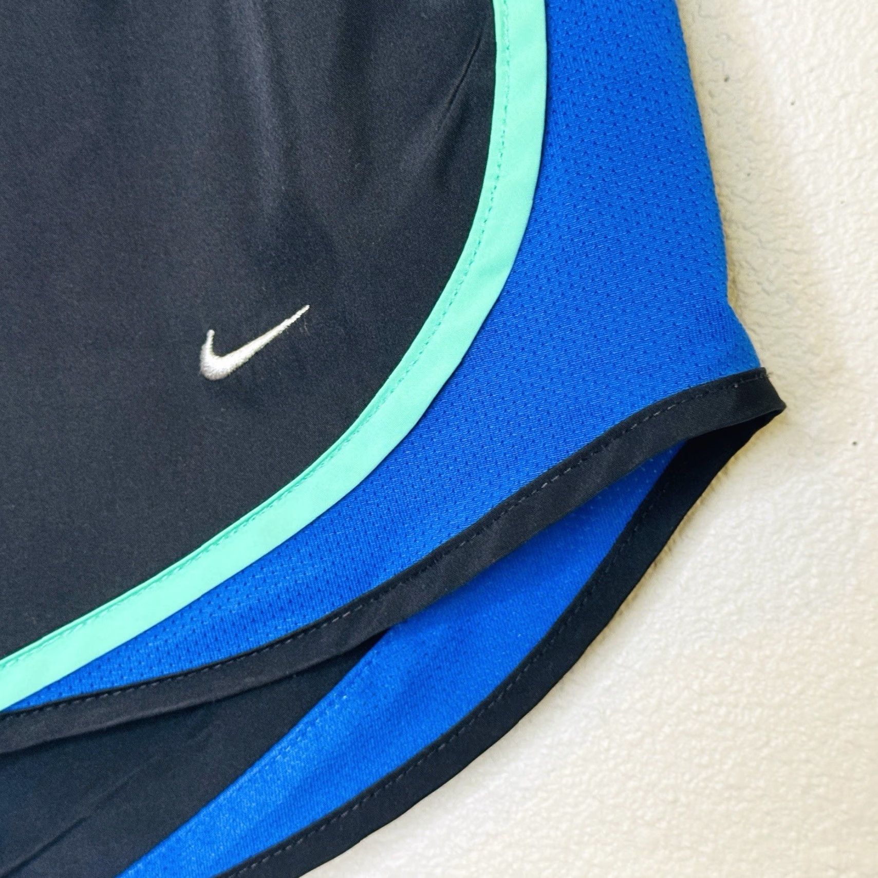 Nike Nike Dri Fit Athletic Running Shorts Womens Size M Black Green Blue Briefs Size 32" / US 10 / IT 46 - 3 Thumbnail