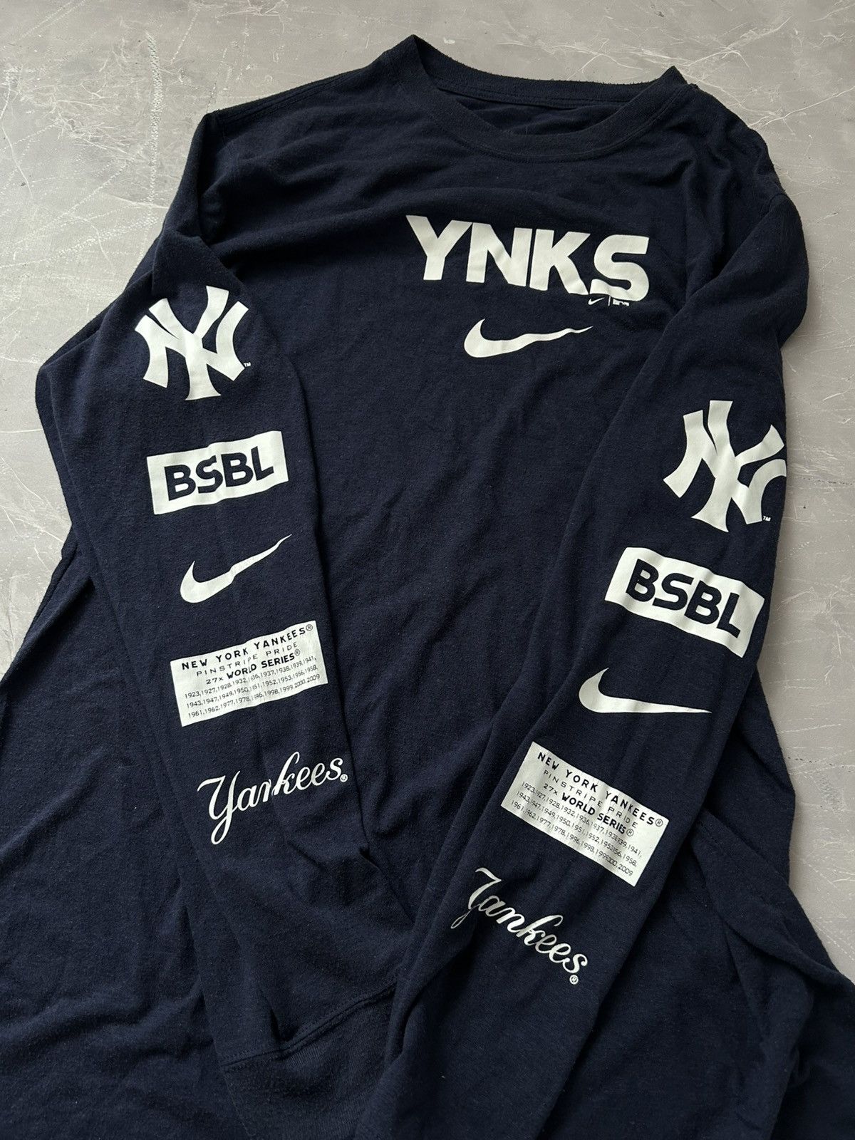 Nike Nike New York Yankees YNKS Longsleeve Size US L / EU 52-54 / 3 - 2 Thumbnail