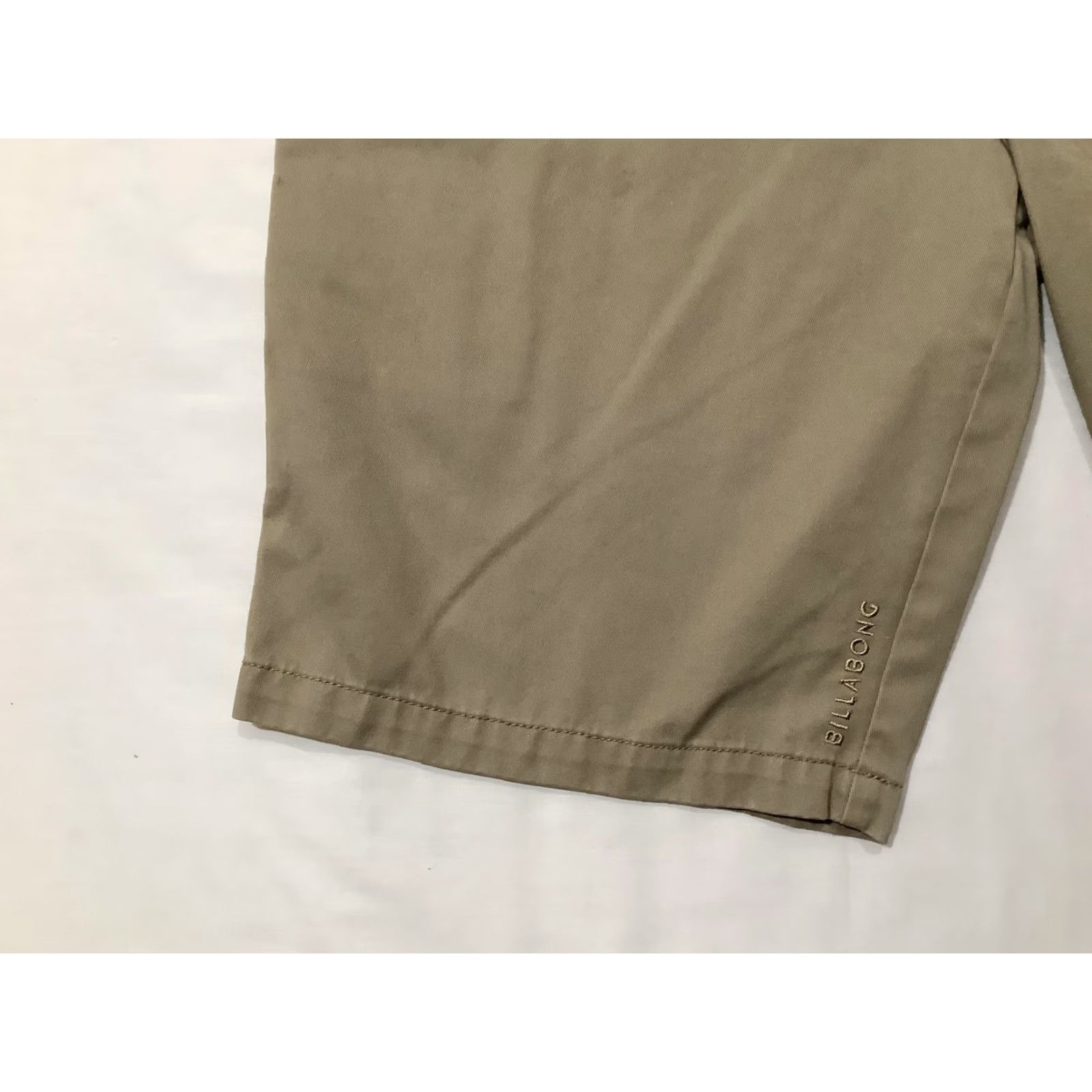 Billabong VINTAGE Billabong Shorts Mens 36 Beige Chino Flat Front Casual Logo Pockets Summer Mens Size US 36 / EU 52 - 3 Thumbnail