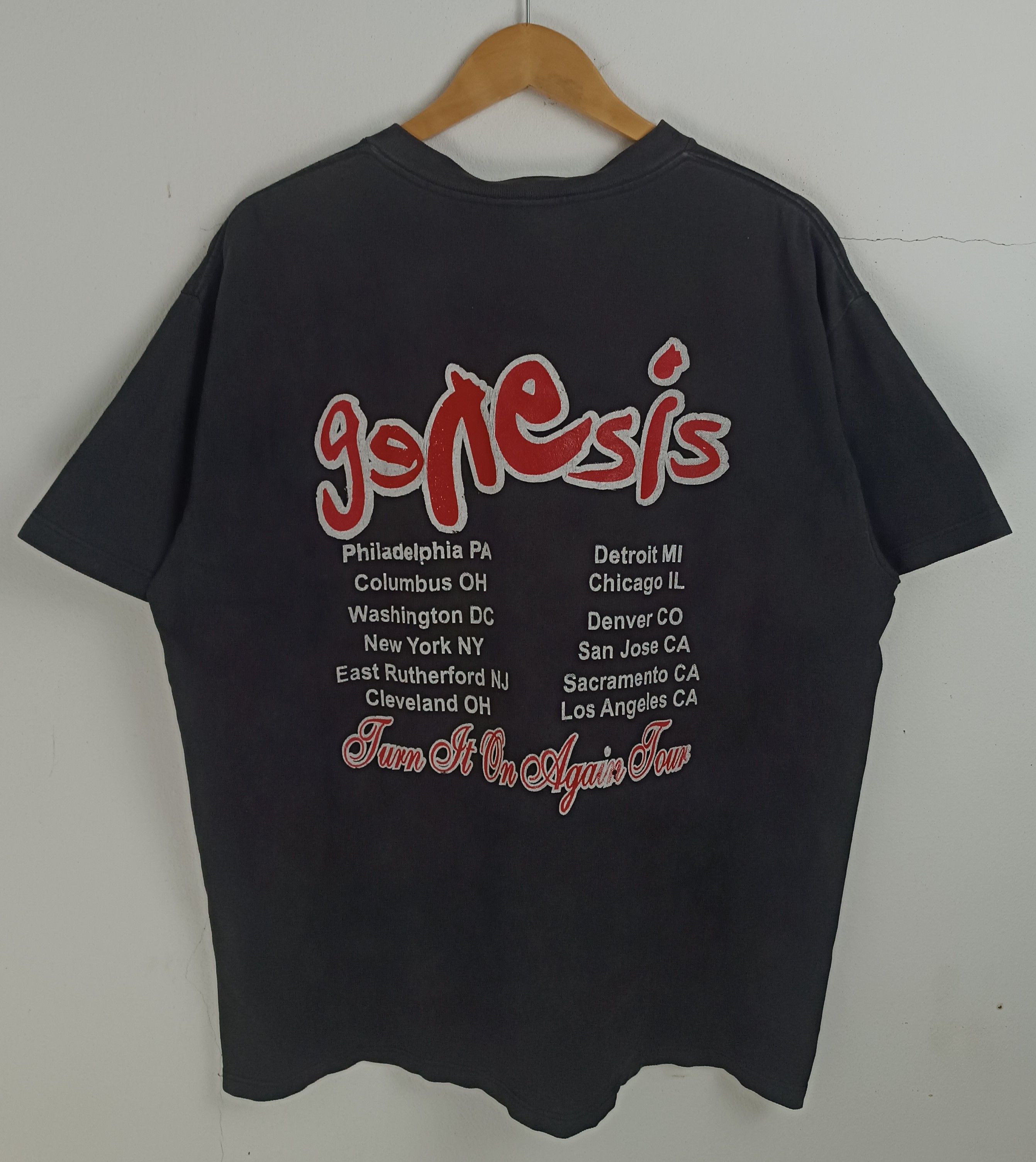 Band Tees FADED VINTAGE GENESIS TURN IT ON TOUR TEE floyd journey Size US XL / EU 56 / 4 - 4 Thumbnail