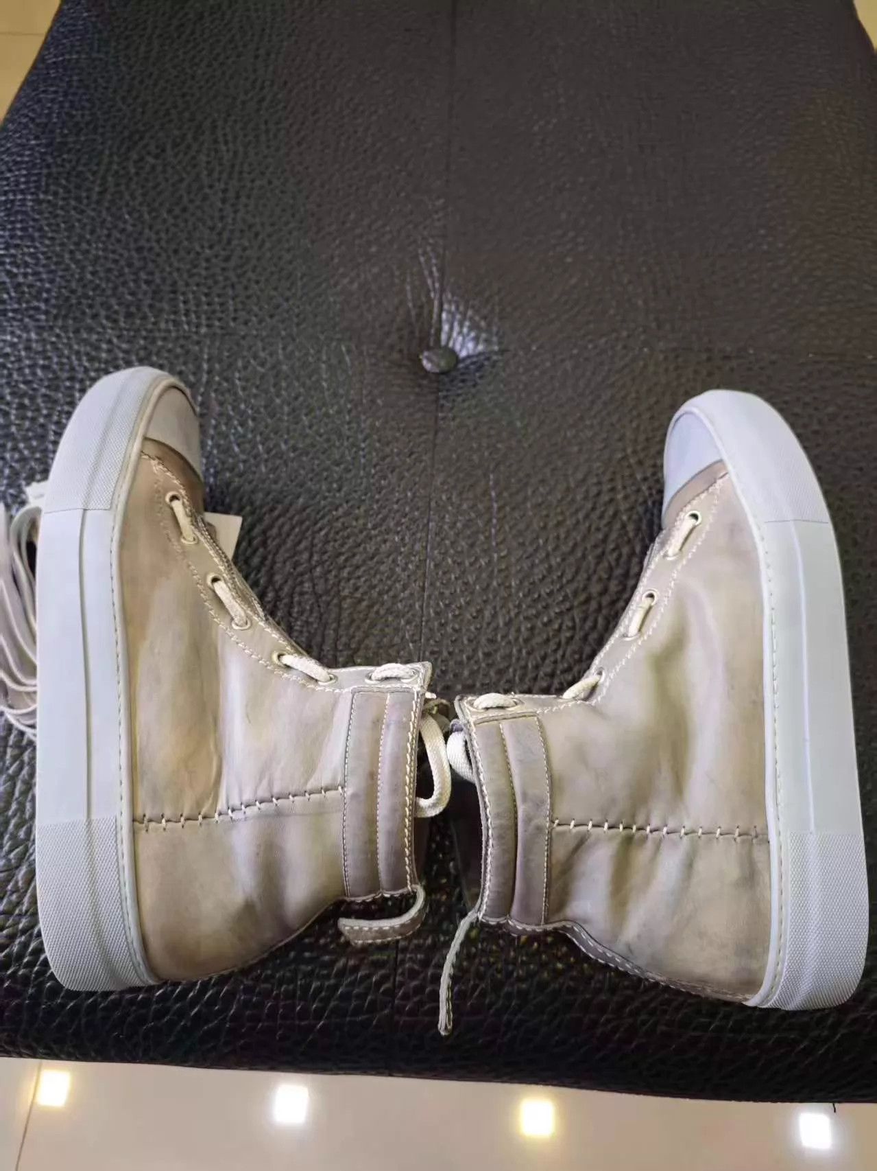 Incarnation incarnation horsehide hi-top artisan sneaker 43 worn Size US 10 / EU 43 - 6 Thumbnail