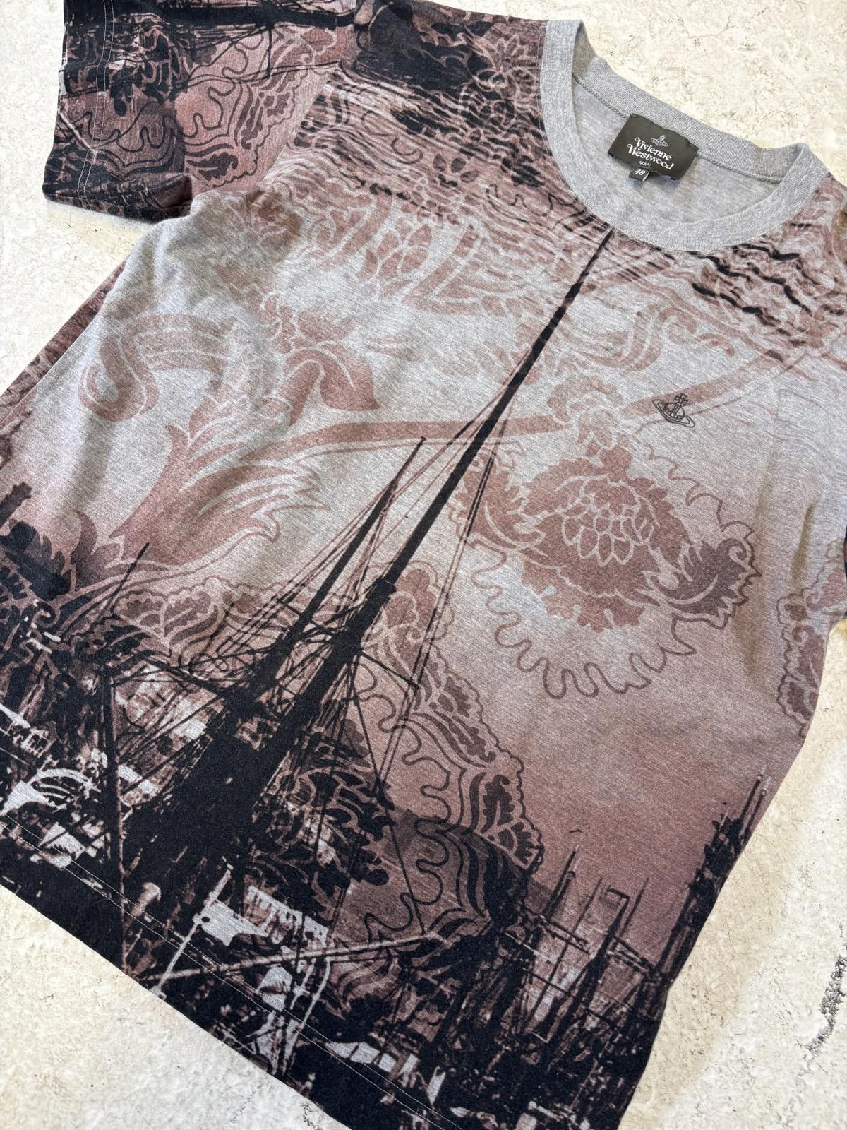 Vivienne Westwood Vivienne Westwood Full Print T-Shirt Size US L / EU 52-54 / 3 - 3 Thumbnail