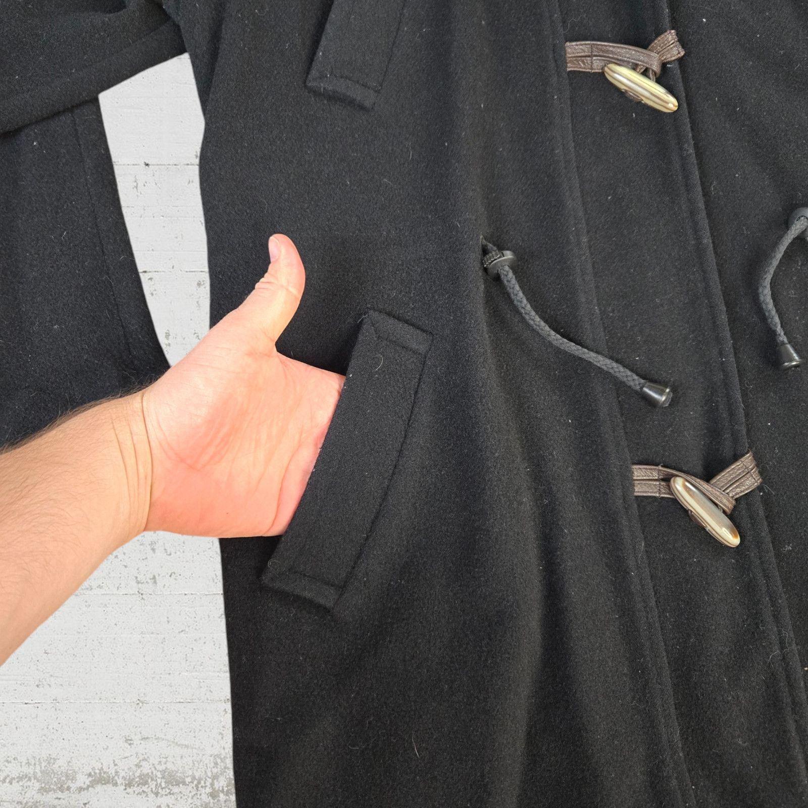 Vintage Vintage Black Wool Blend Toggle Closure Coat Size Medium Size M / US 6-8 / IT 42-44 - 4 Thumbnail
