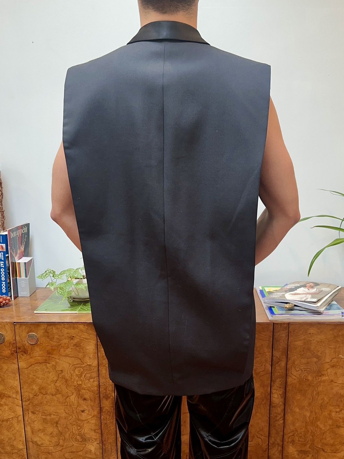 Balmain × H&M Sleeveless Tuxedo Open Blazer Size 38R - 4 Thumbnail