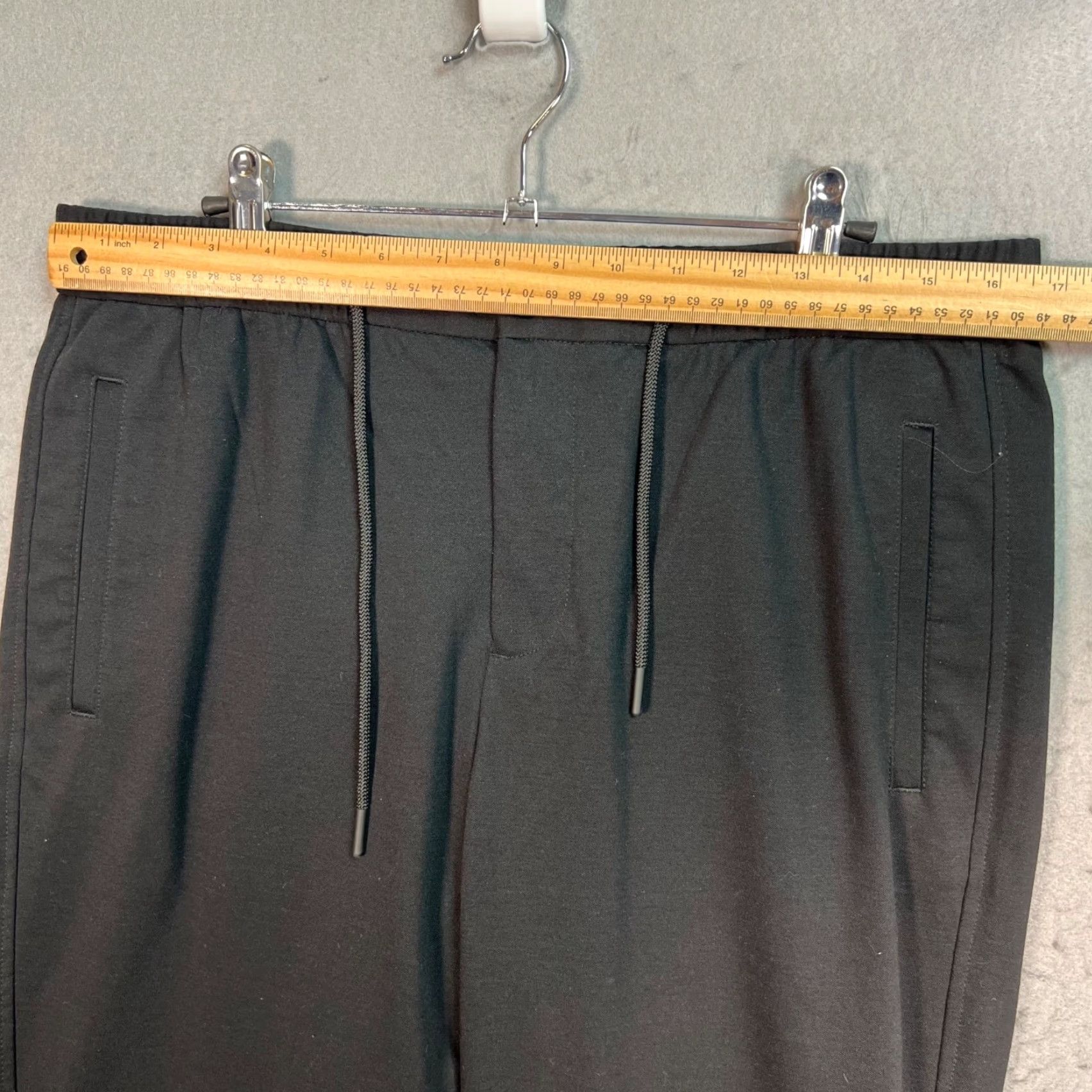 Selected Homme Selected Homme Mens Pants Chino Trousers Black 34 Elastic Waist Flat Front Cotton Polyester 27 in Inseam Mens Shoes? Size US 34 / EU 50 - 6 Thumbnail