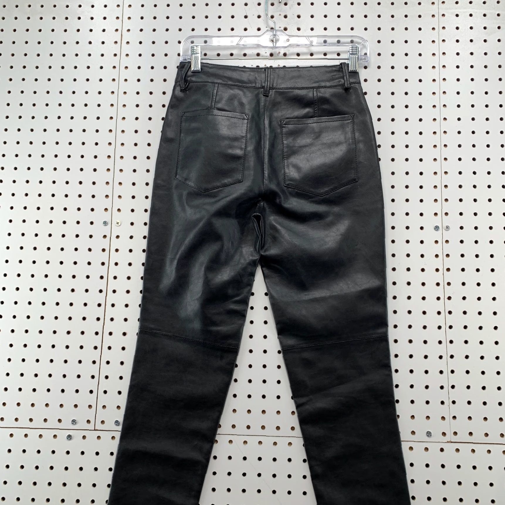 Free People We The Free People Faux Leather Pants Women 24 Black Regular 27x26 Rockabilly Pants Women 24 Black Regular 27x26 Rockabilly Size 42" / US 20 - 7 Thumbnail