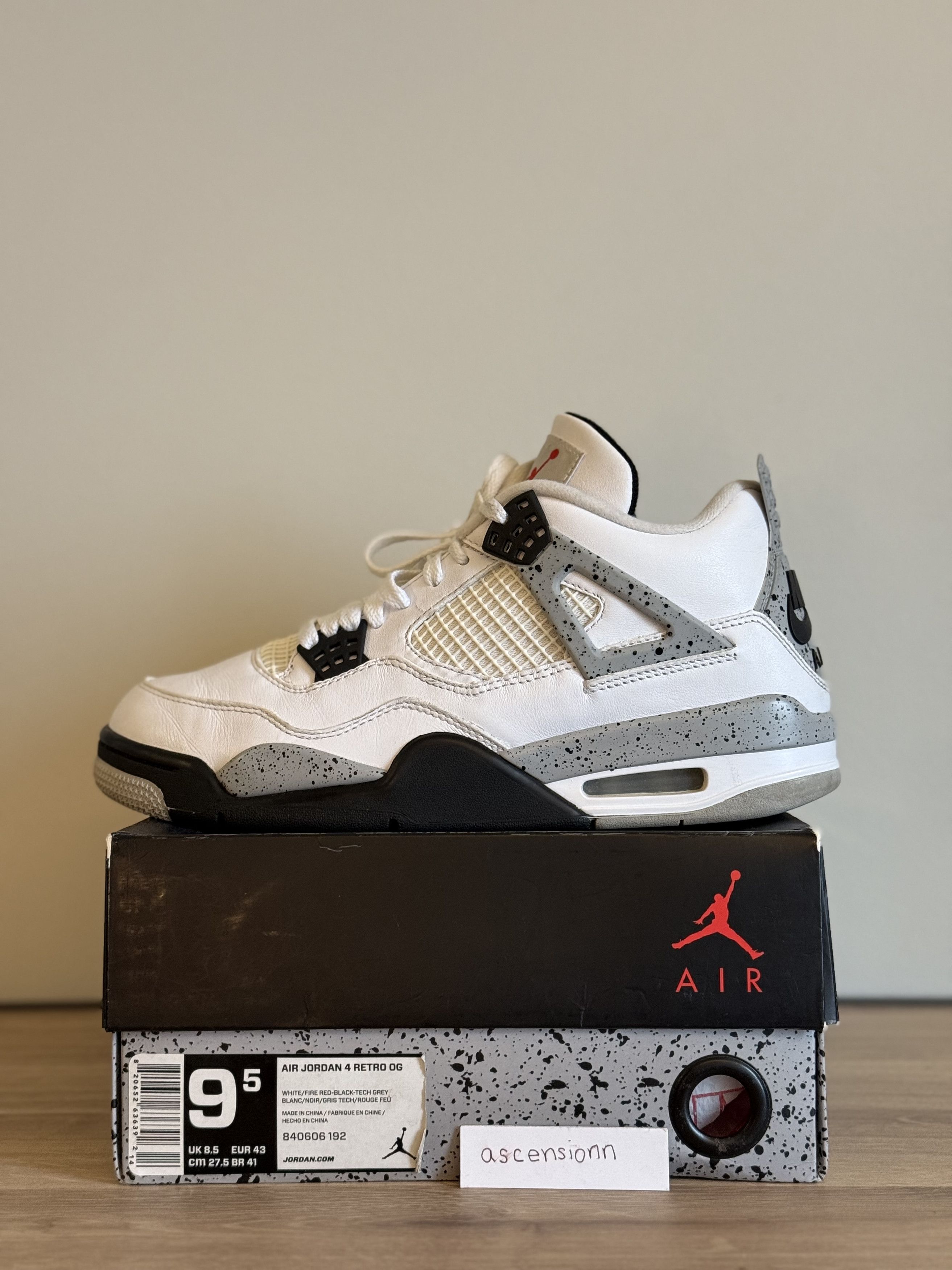 Jordan Retro White Cement (2016) - Main Image