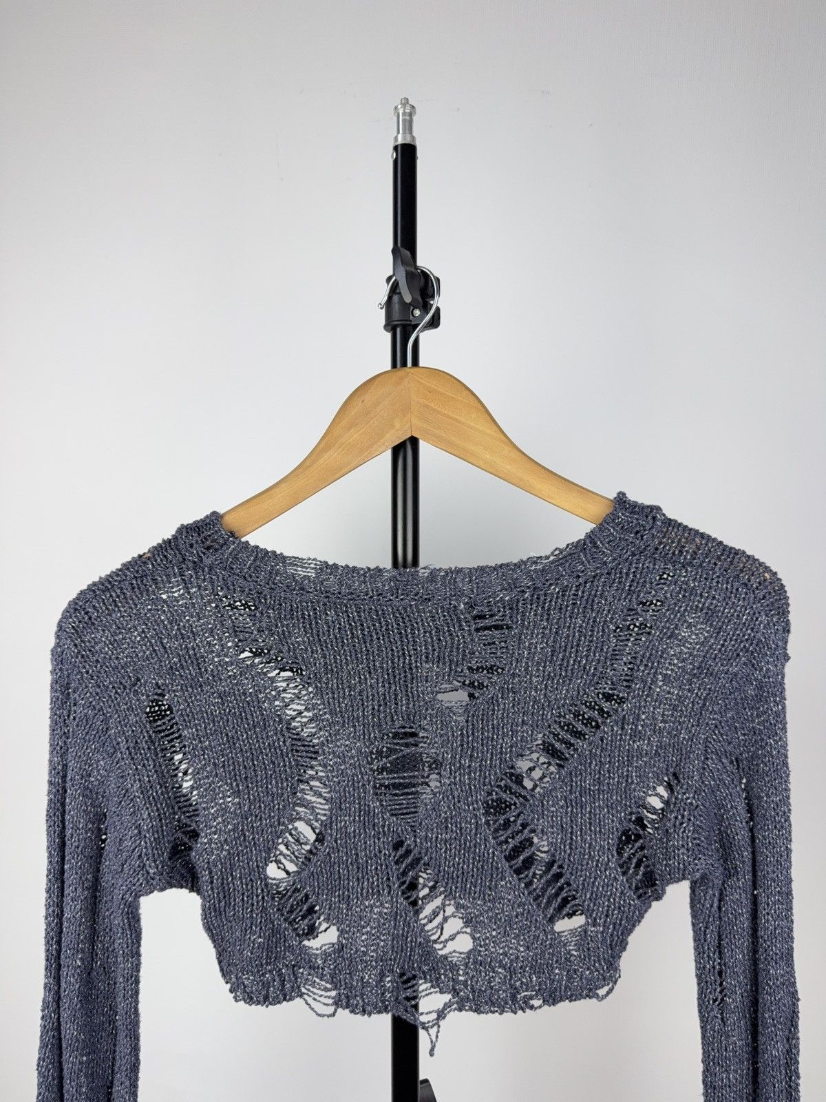 Japanese Brand Distressed Knit Crop Top Avant-Garde Grunge Y2K Style Grey Size S / US 4 / IT 40 - 6 Thumbnail