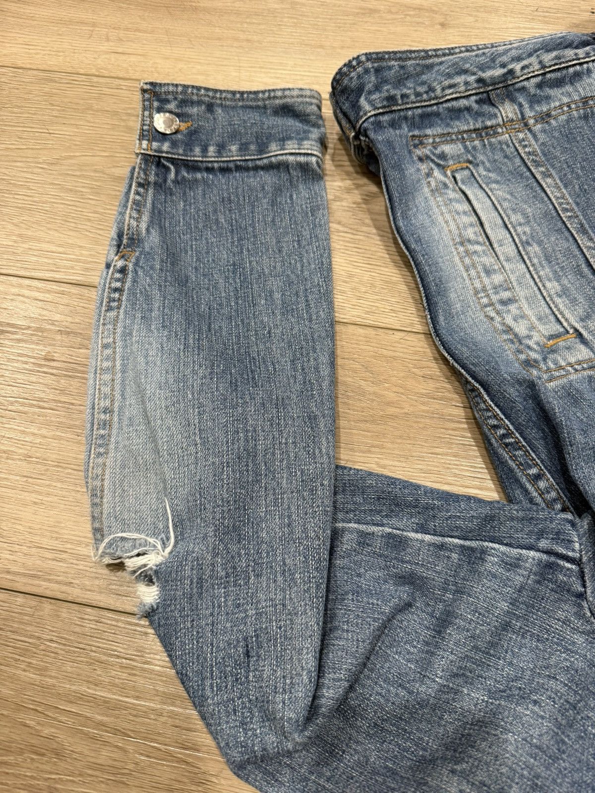 Dolce & Gabbana Dolce & Gabbana Distressed Paneled Denim Trucker Jacket Size US S / EU 44-46 / 1 - 4 Thumbnail