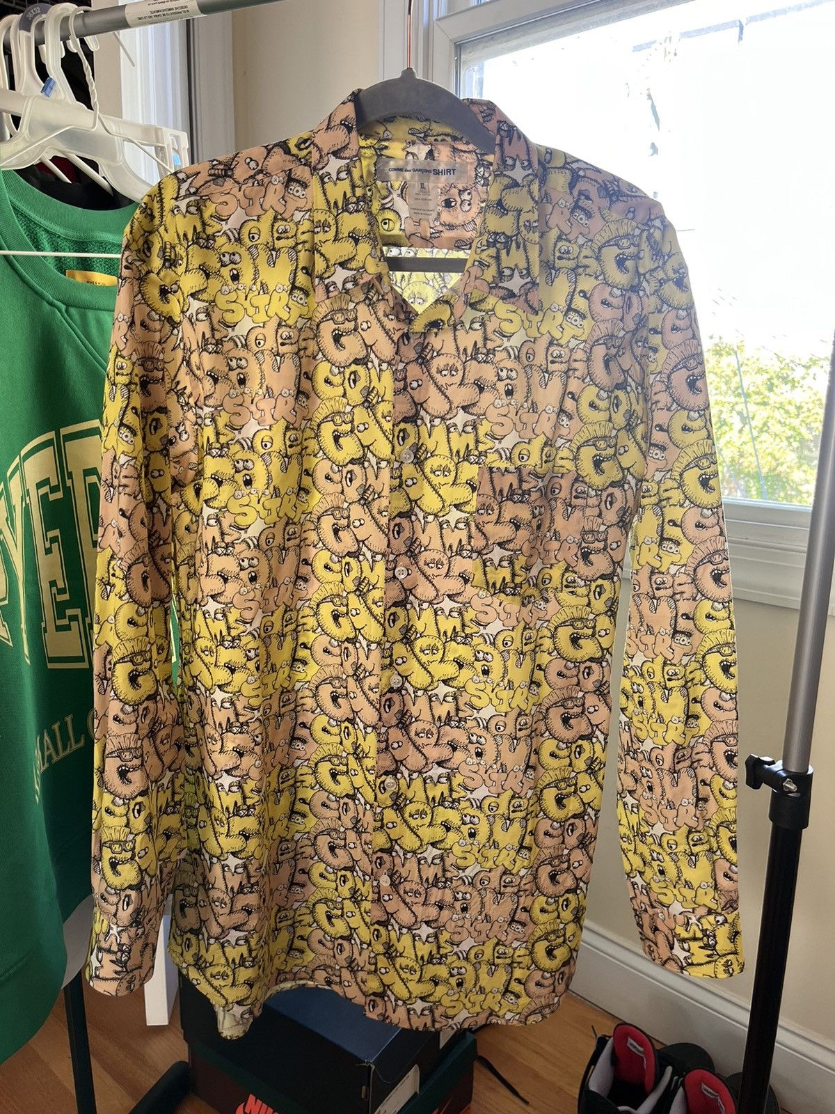 Comme des Garcons × Kaws CDGxKAWS Multicolor All Overprint Button Up Size US XL / EU 56 / 4 - 1 Thumbnail