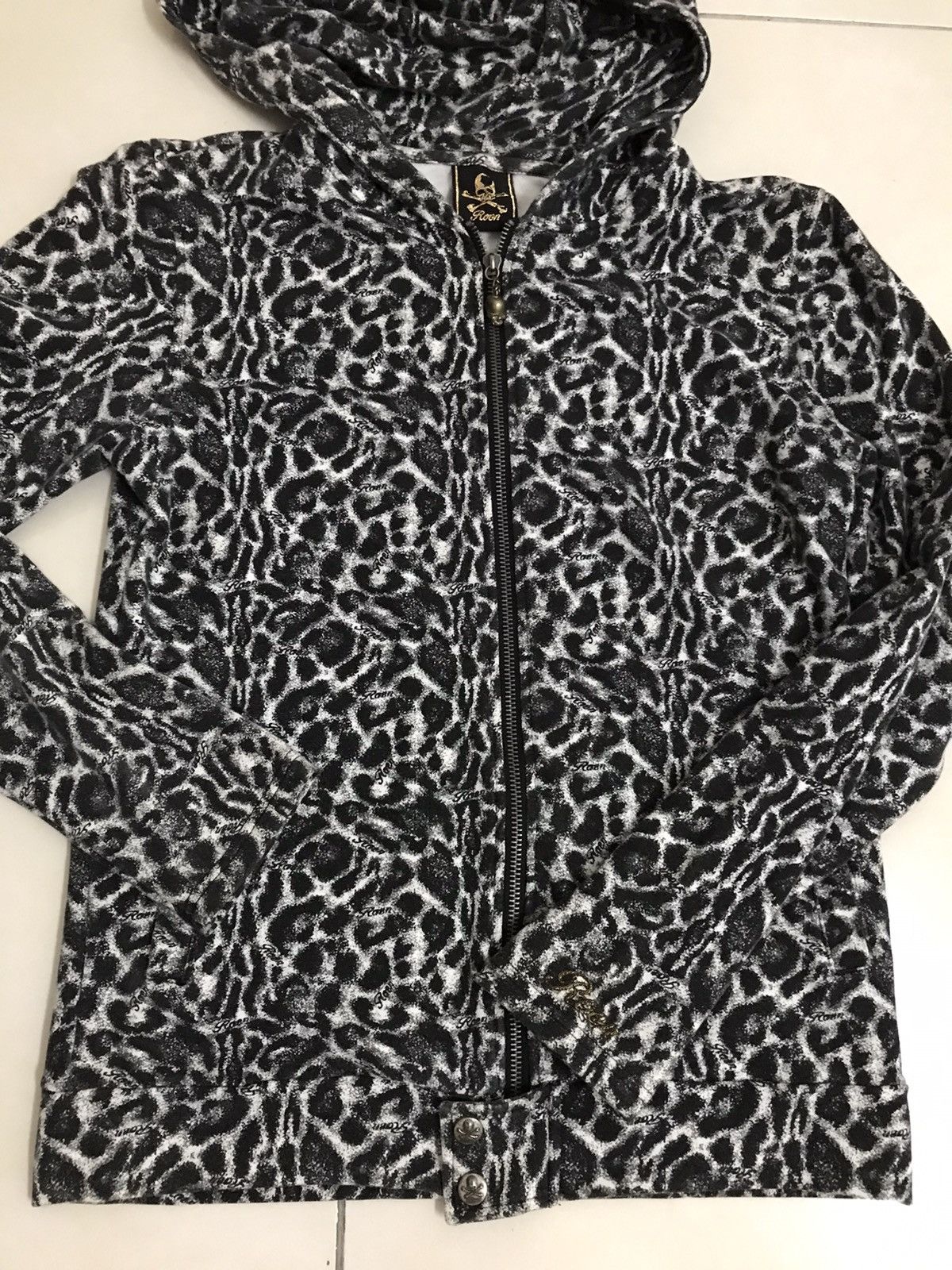 Japanese Brand Roen Skulls Hoodie Size US S / EU 44-46 / 1 - 8 Thumbnail