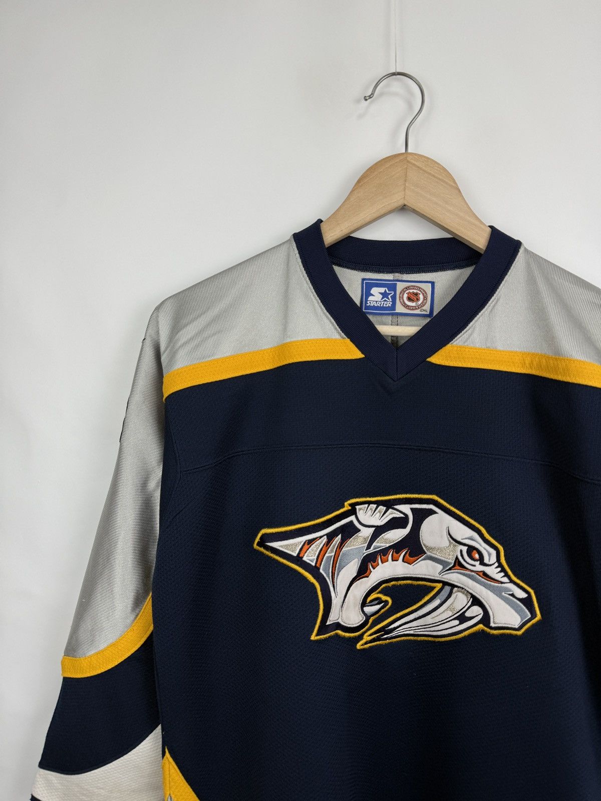 Starter 🇺🇸 Vintage 90s Starter Nashville Predators NHL Hockey Jersey Size US S / EU 44-46 / 1 - 3 Thumbnail