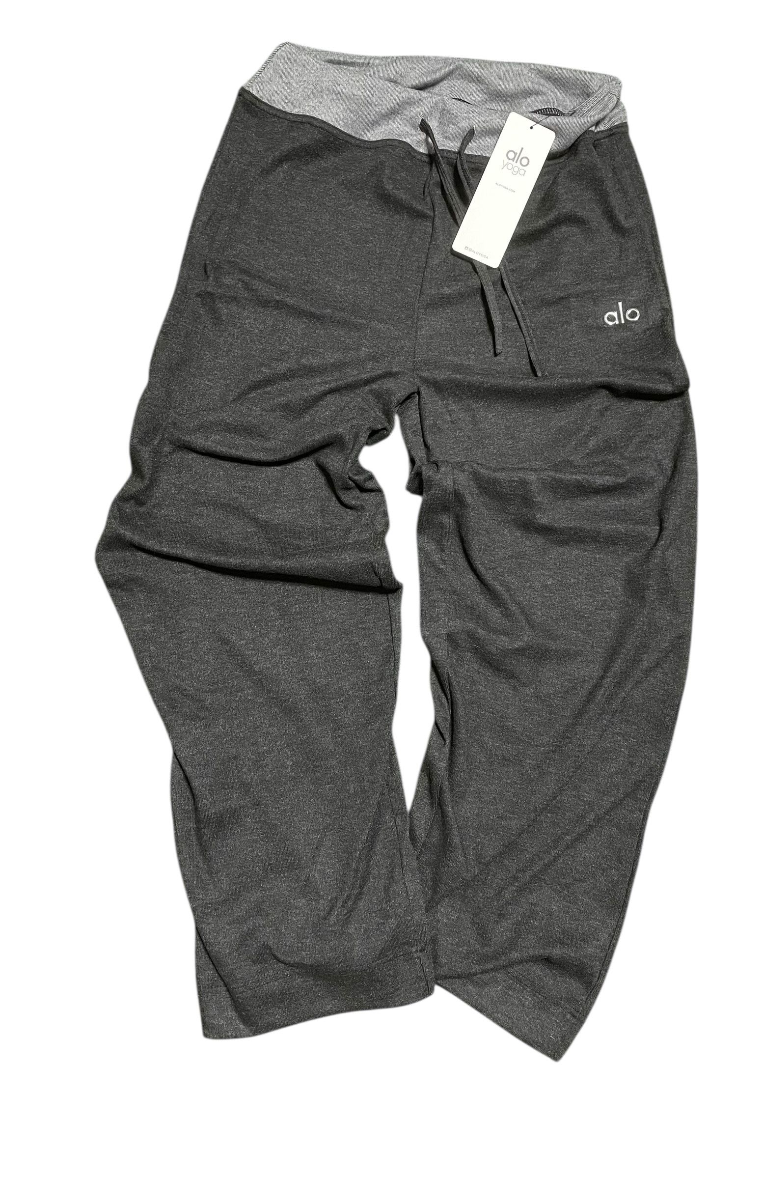 Alo Yoga NWT Alo Yoga Dark Grey Sweatpants Women's Small Light Grey Size 28" / US 6 / IT 42 - 7 Thumbnail