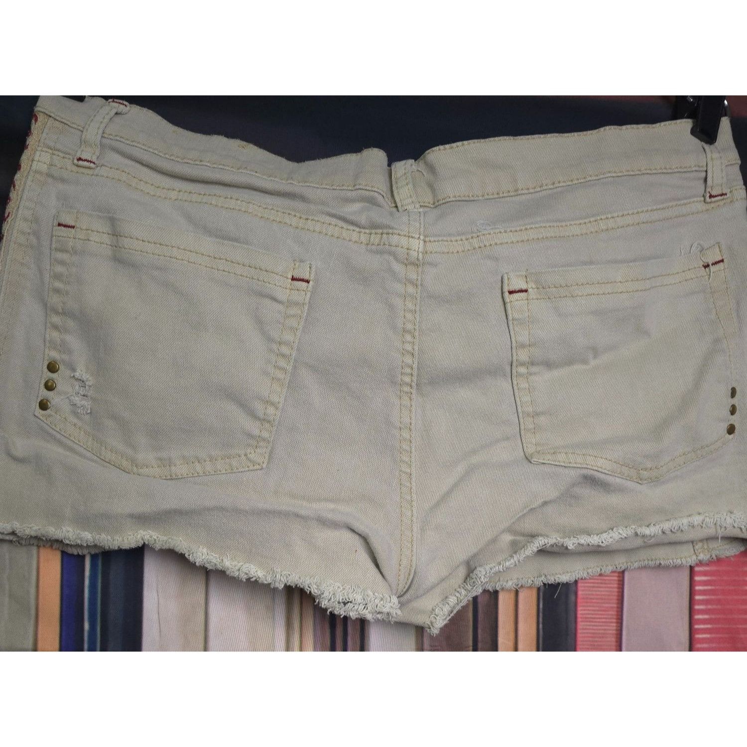 Other Mudd Womens High-Waisted Distressed Denim Shorts Size 15 hot Size 36" / US 14 / IT 50 - 5 Thumbnail