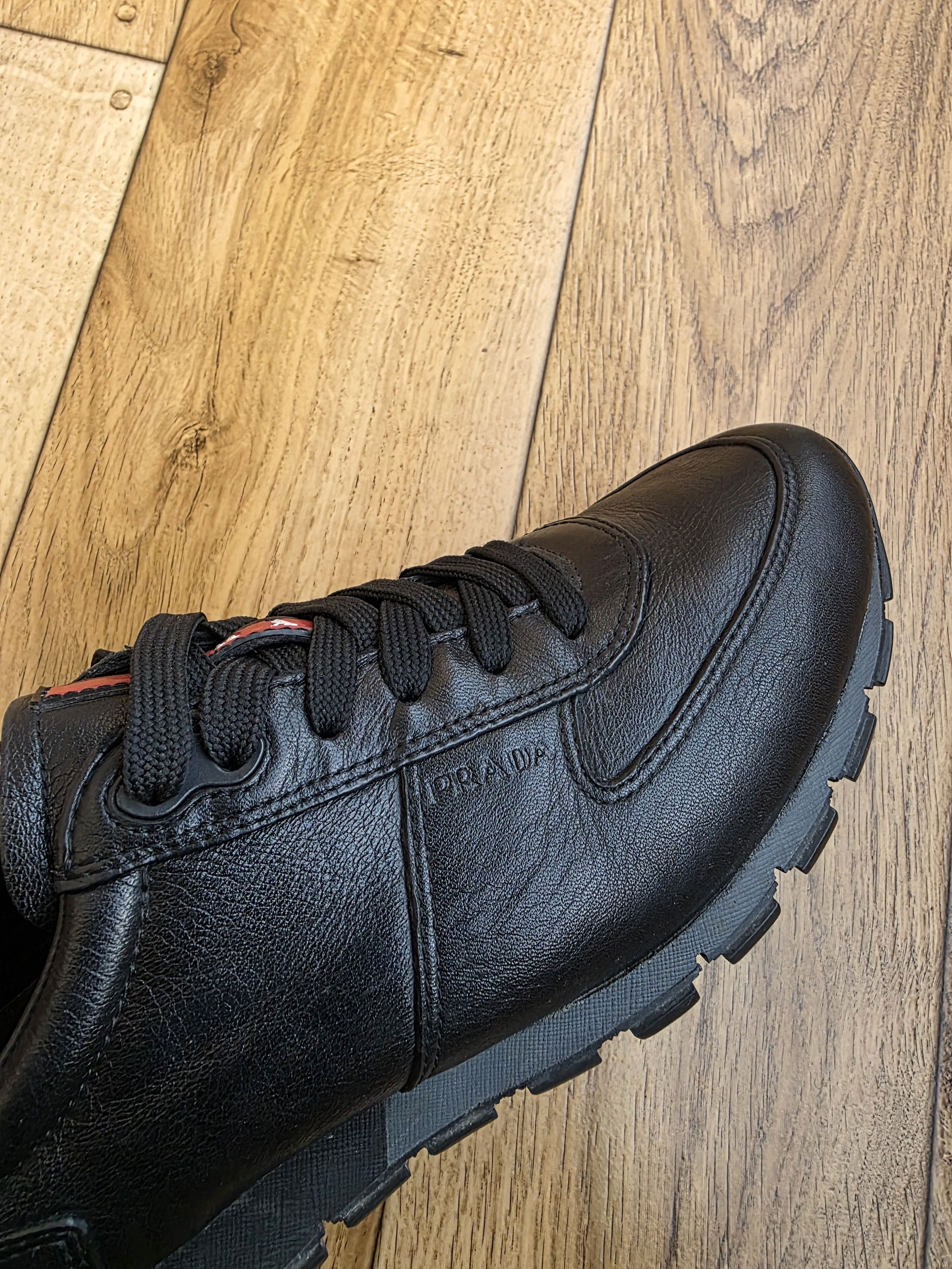 Prada Prada Low Top Leather Sneakers Size US 7 / EU 40 - 11 Thumbnail