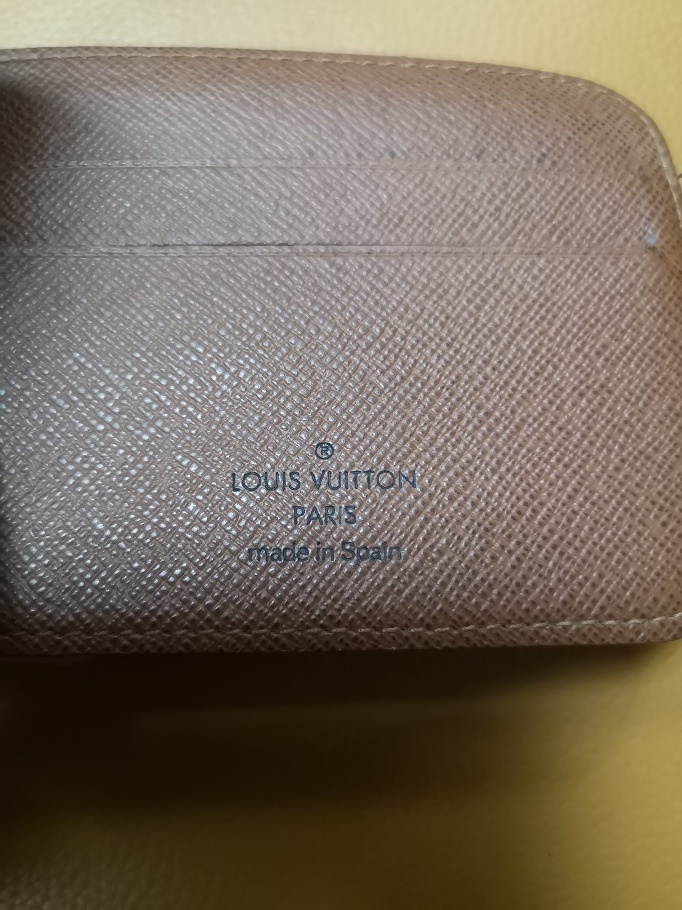 Louis Vuitton Louis Vuitton Money Holder Leather Wallet Size ONE SIZE - 5 Thumbnail